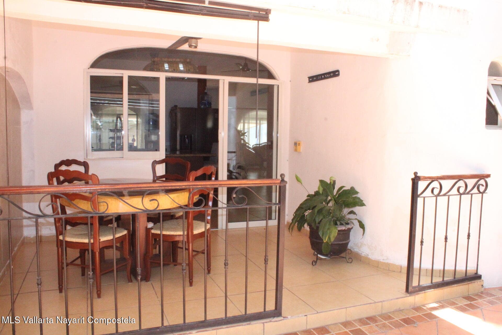 132 Paseo Pierre Faure 19