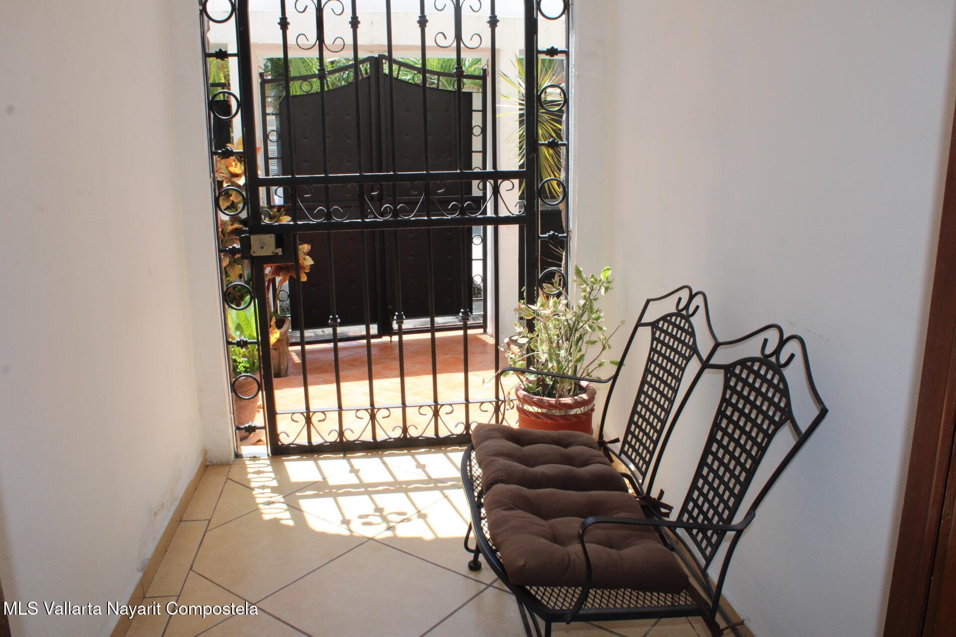 132 Paseo Pierre Faure 7