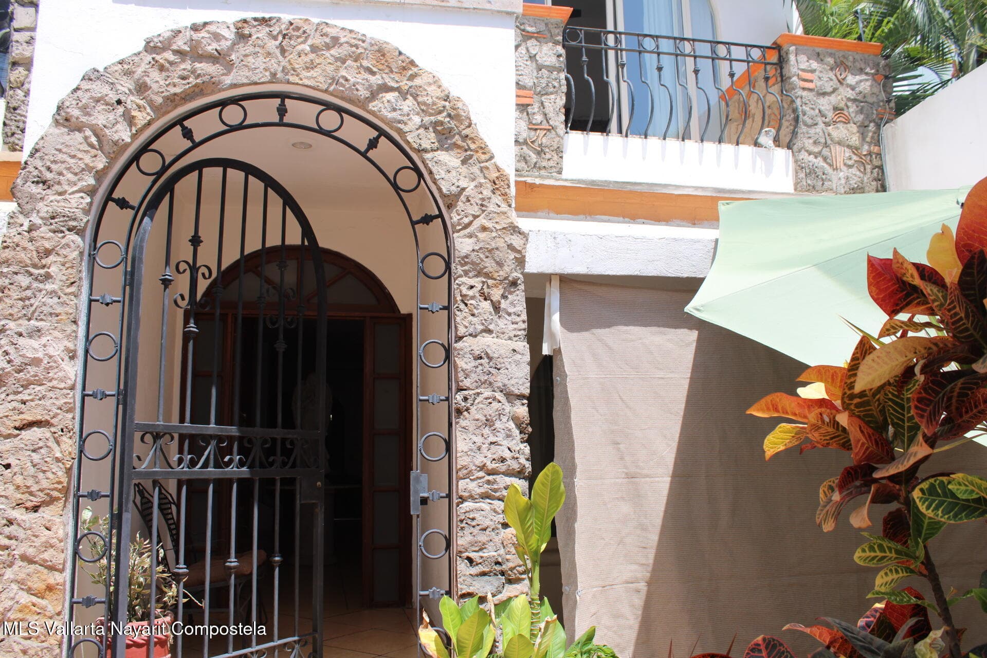 132 Paseo Pierre Faure 6