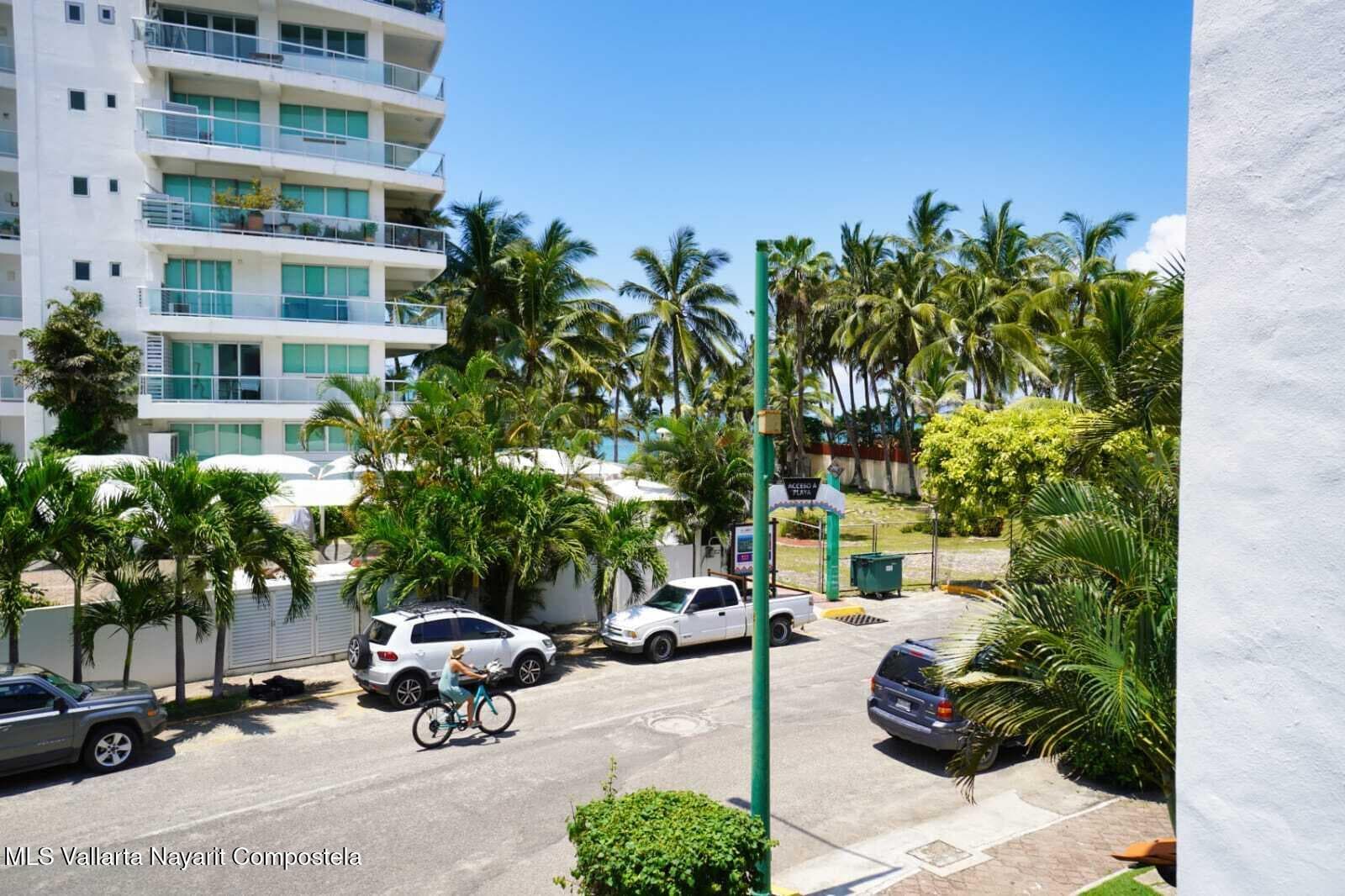 54 Paseo de los Cocoteros 20