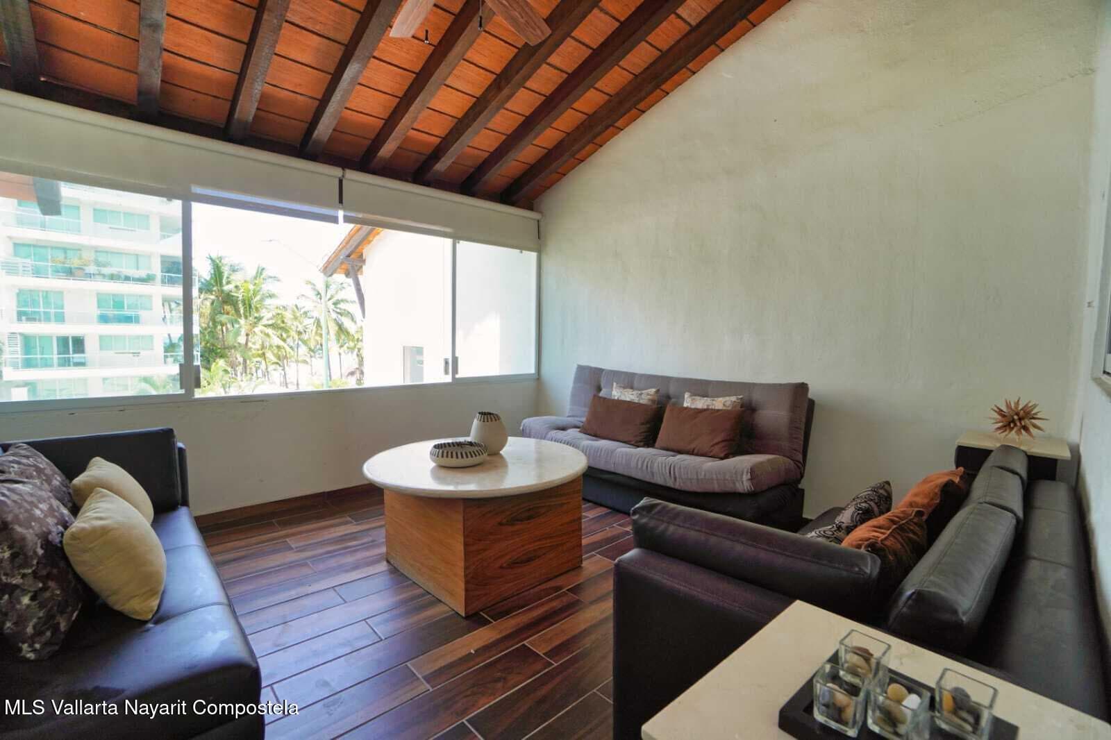 54 Paseo de los Cocoteros 21