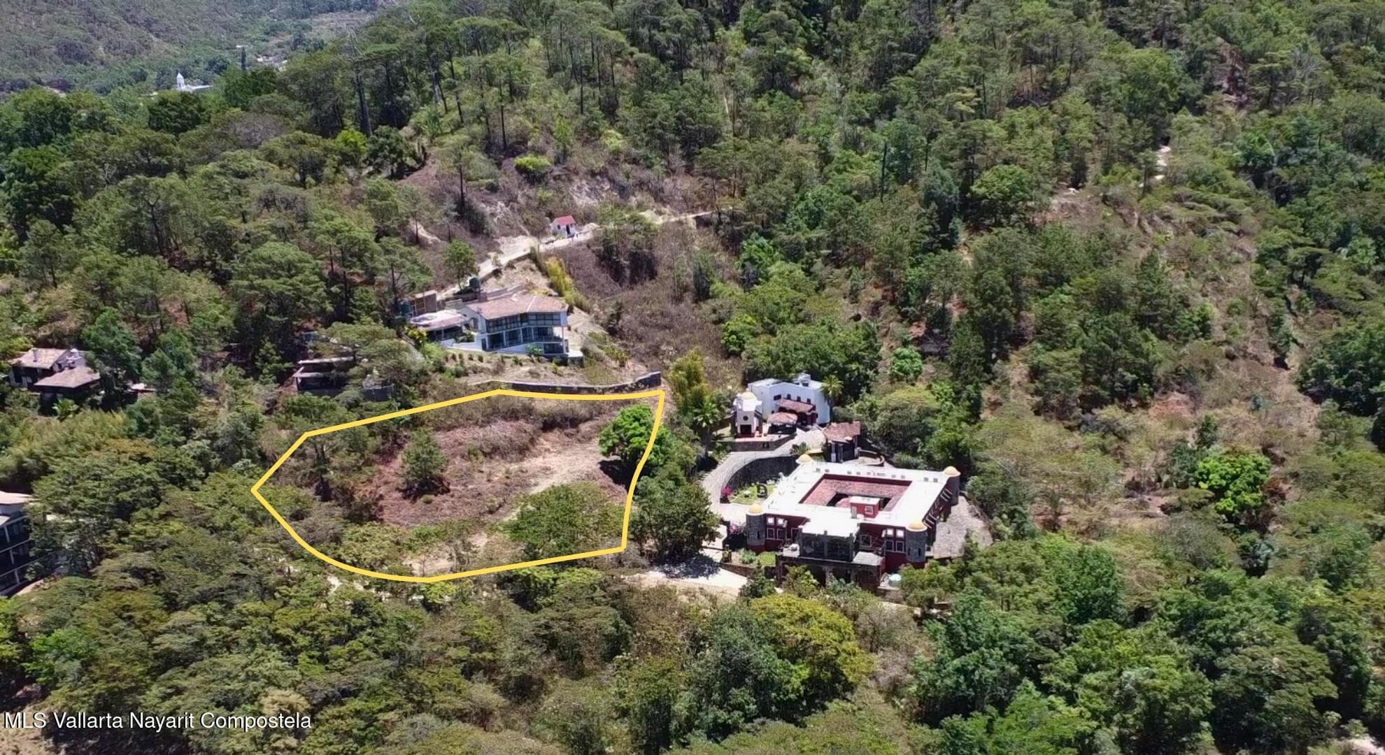 3 Sendero Nogalito 10