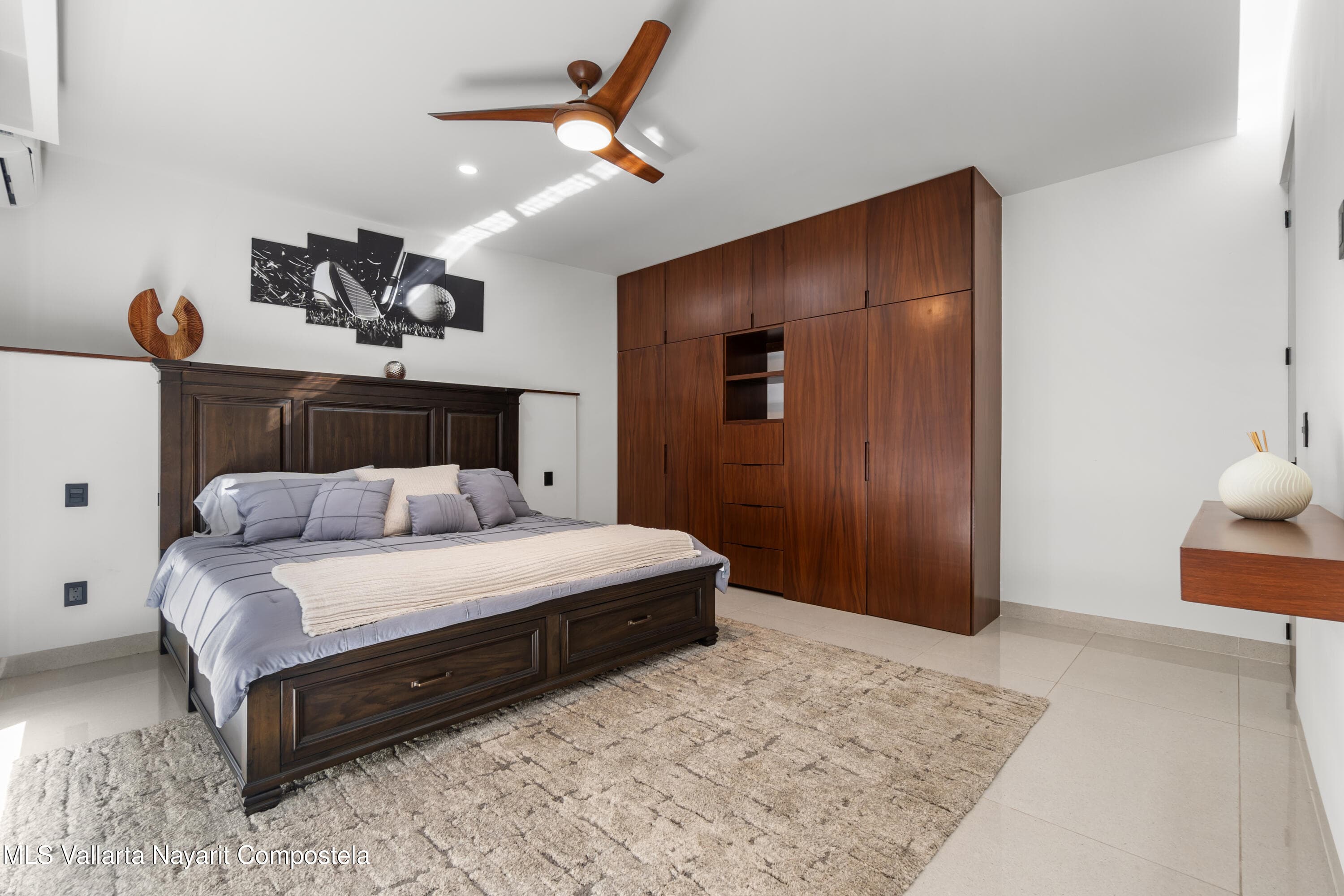 NA CONDOMINIO RESIDENCIAL FLAMING C-4 2