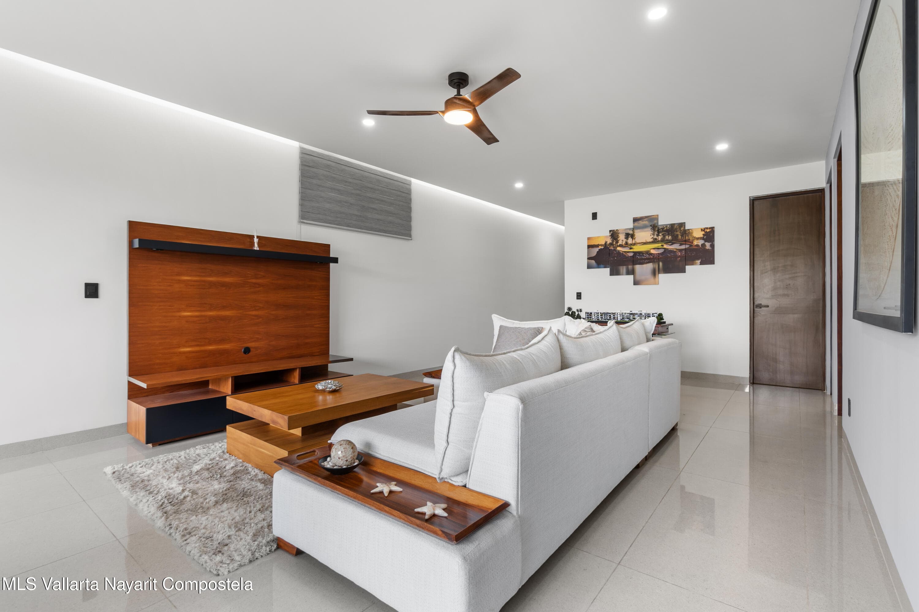 NA CONDOMINIO RESIDENCIAL FLAMING C-4 18