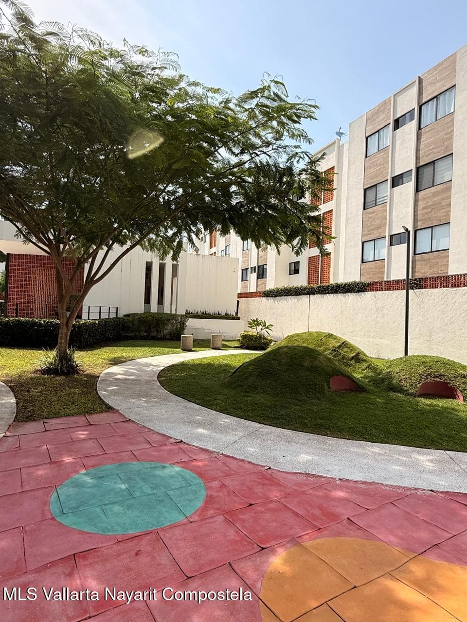 201 Paseo Foresta TORRE A 9