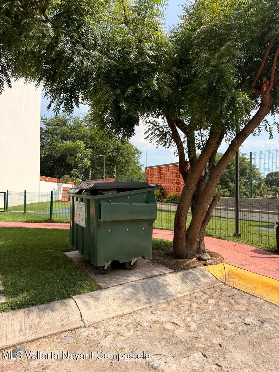 201 Paseo Foresta TORRE A 13