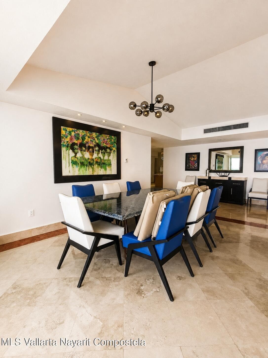 Grand Venetian 31