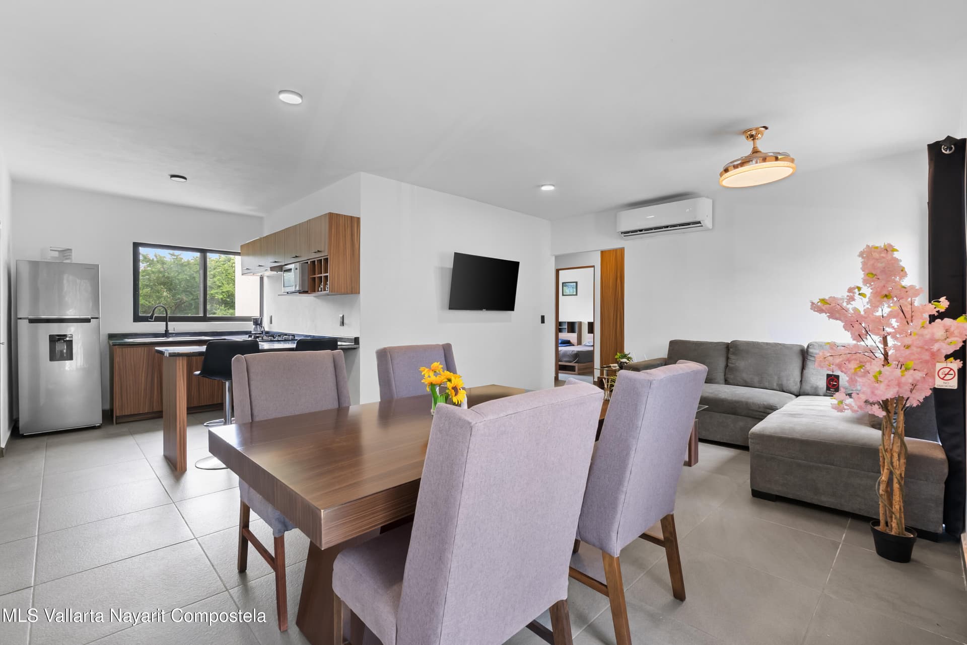 407 Paseo Foresta 4