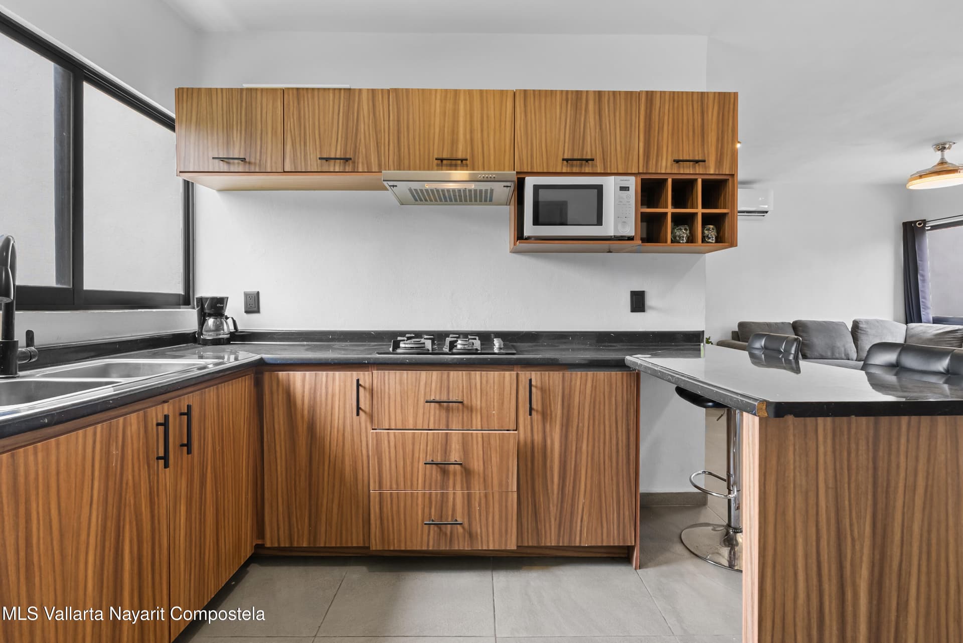 407 Paseo Foresta 9
