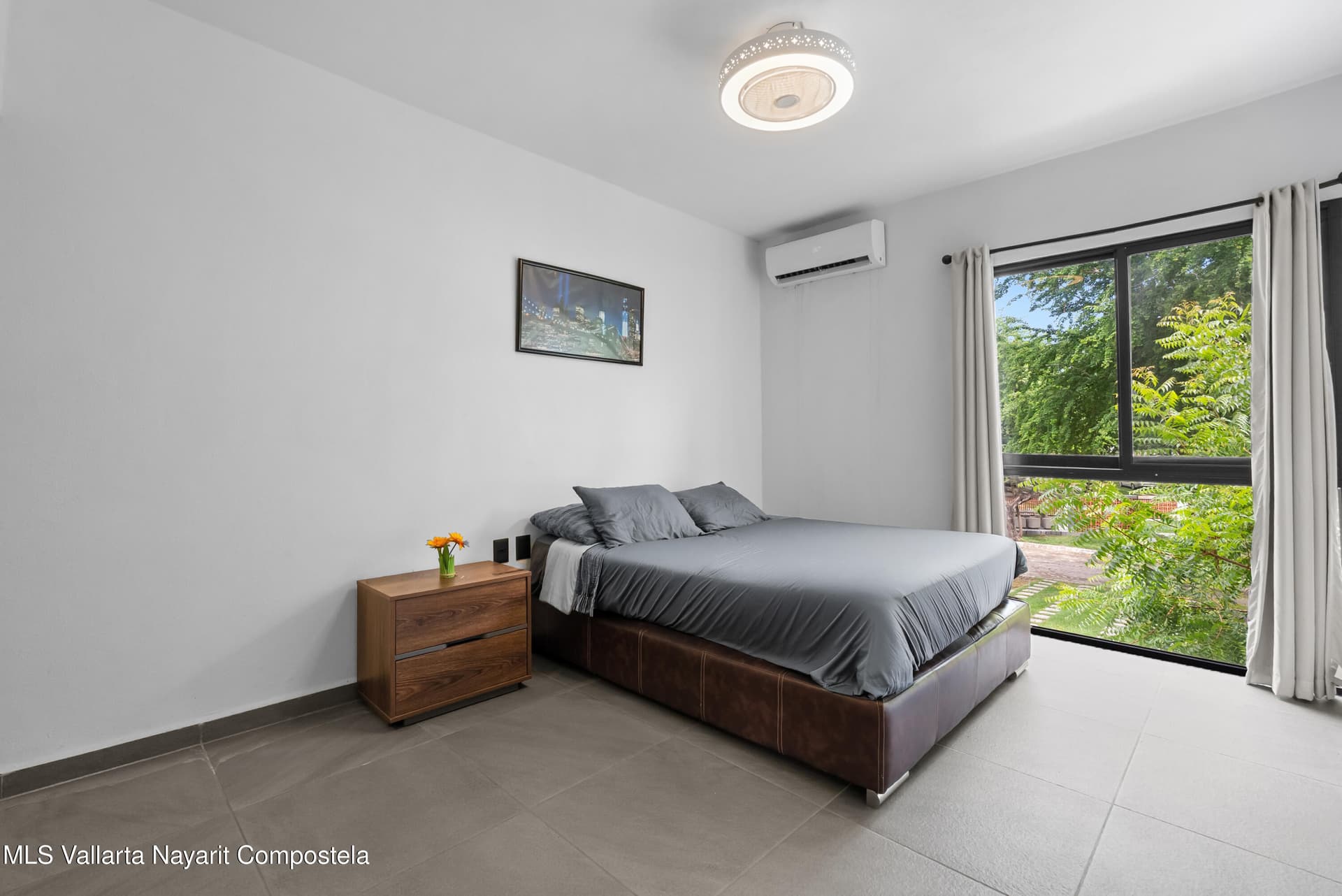 407 Paseo Foresta 18