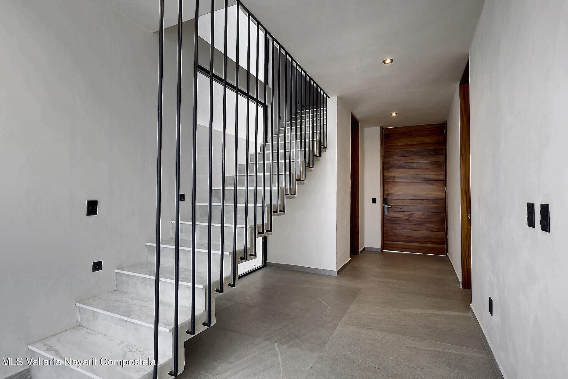158 Palma del Rey Ave. 6