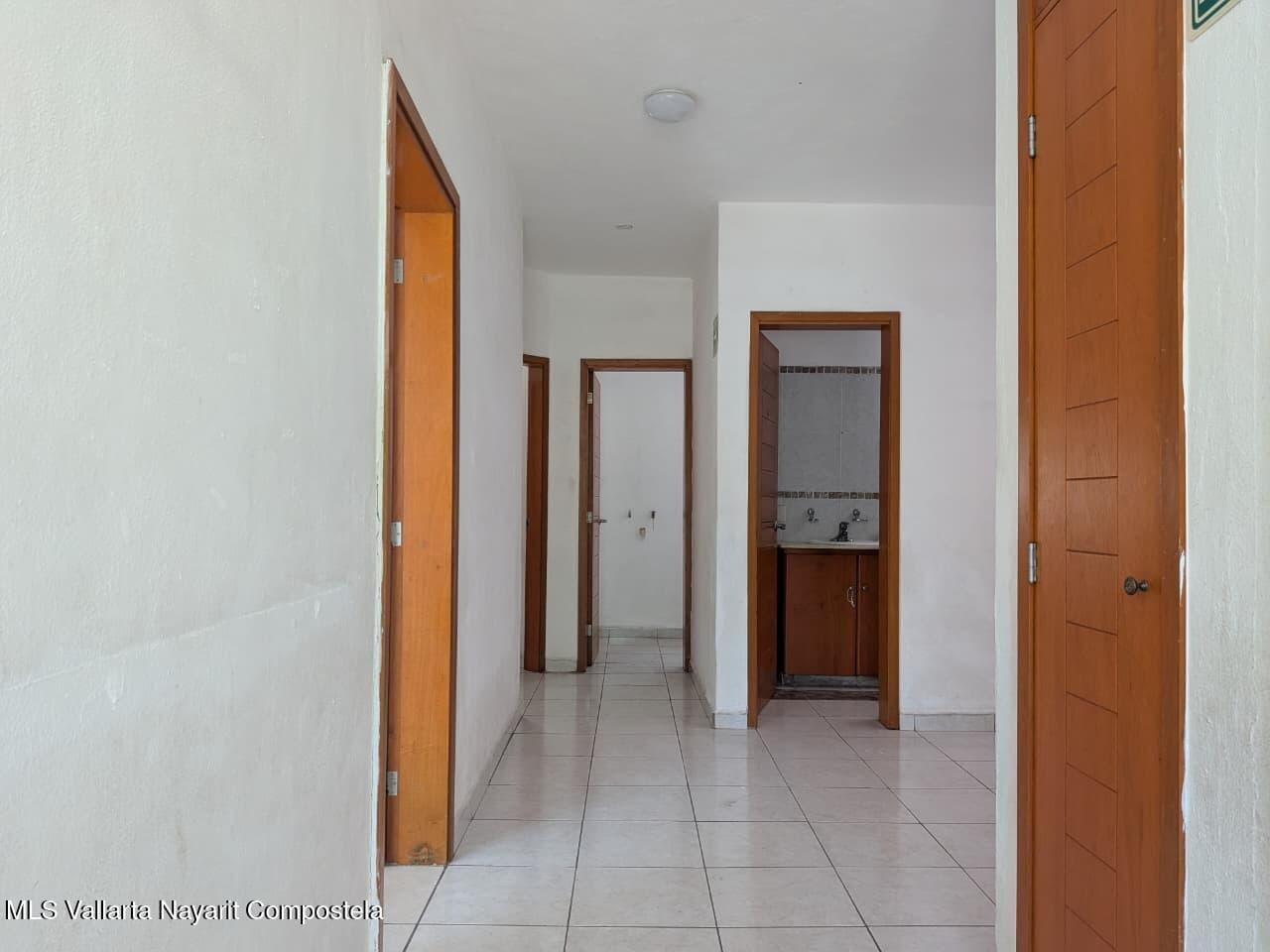 364 Avenida los tules 2