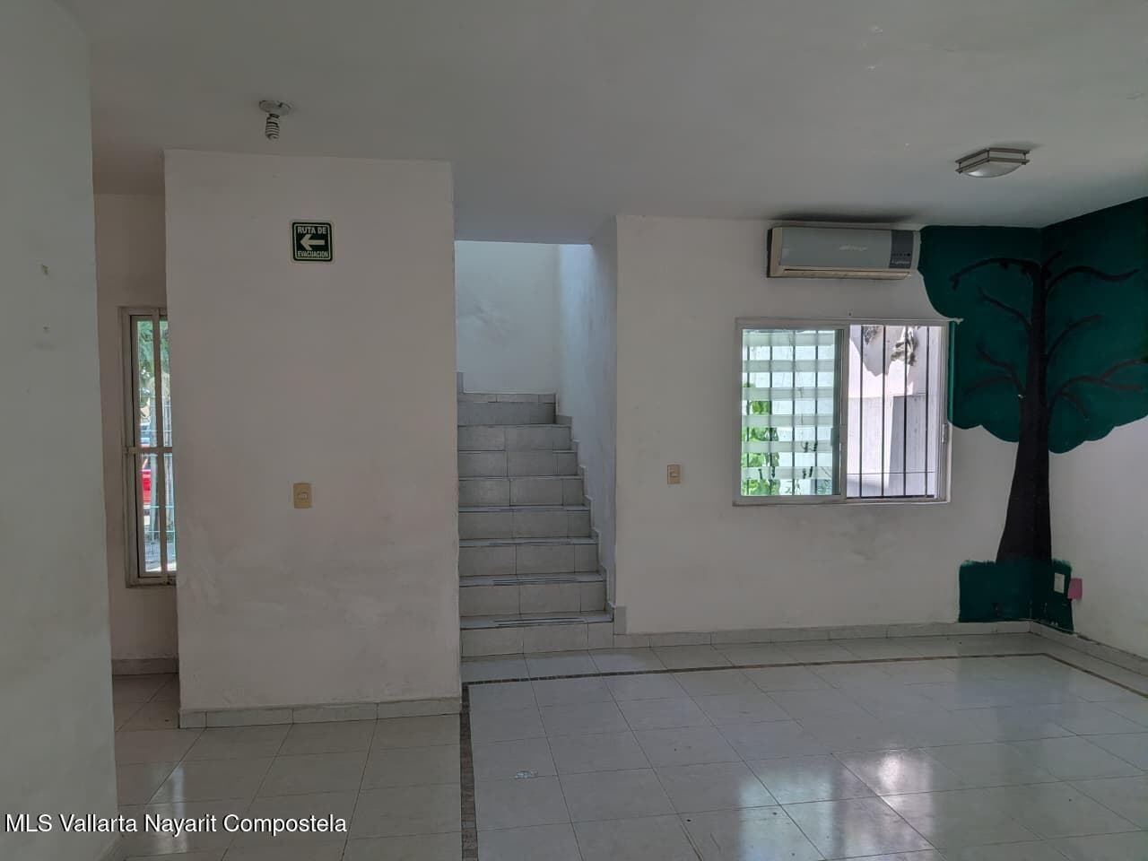 364 Avenida los tules 3