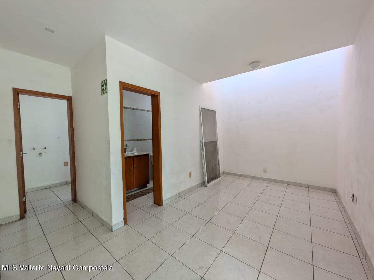 364 Avenida los tules 8