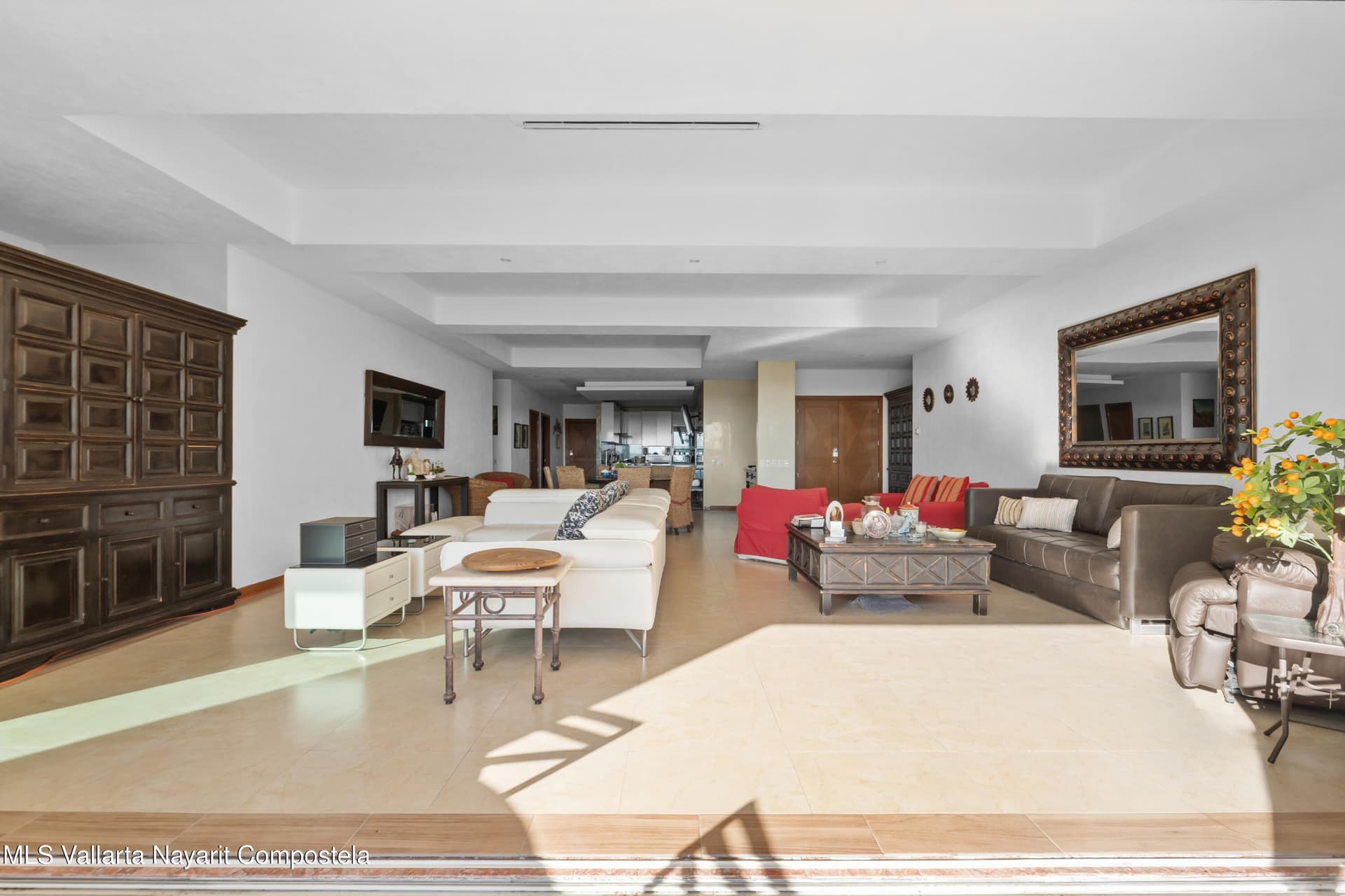 Grand Venetian 8