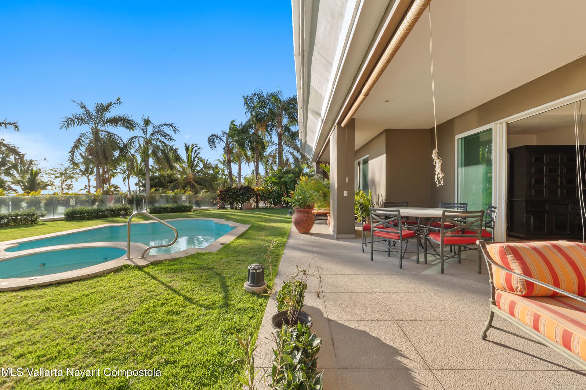 Grand Venetian 22