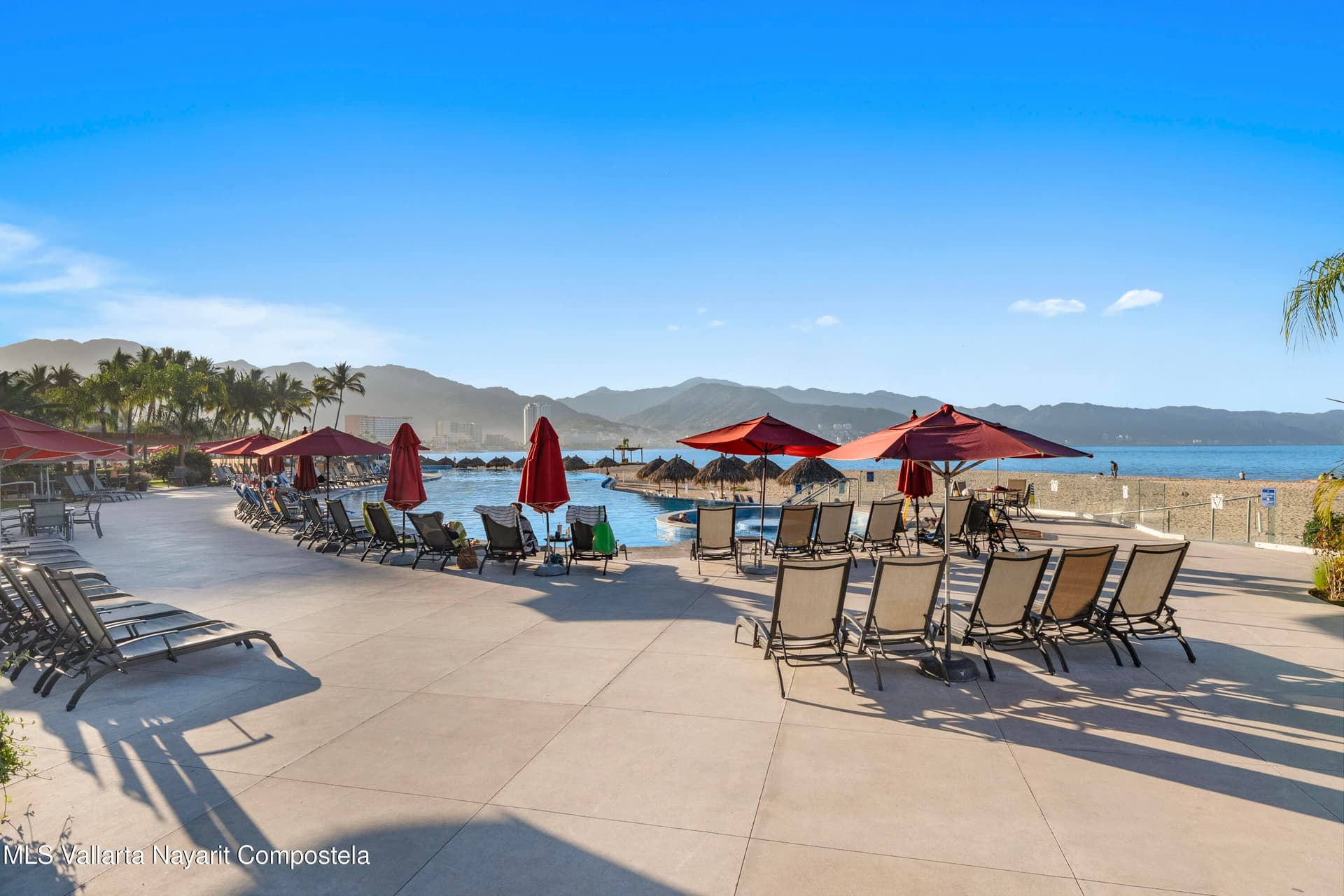 Grand Venetian 30