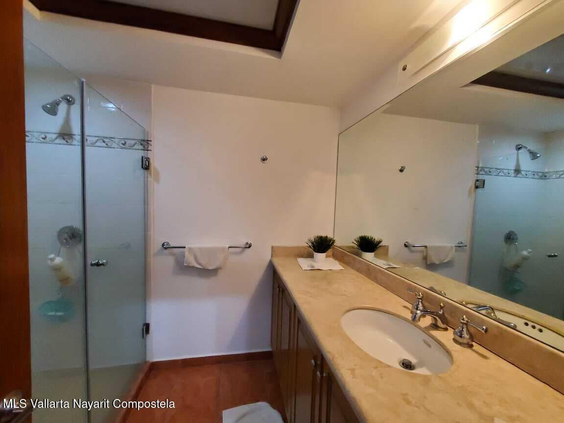 152 Flamingos Calle 15