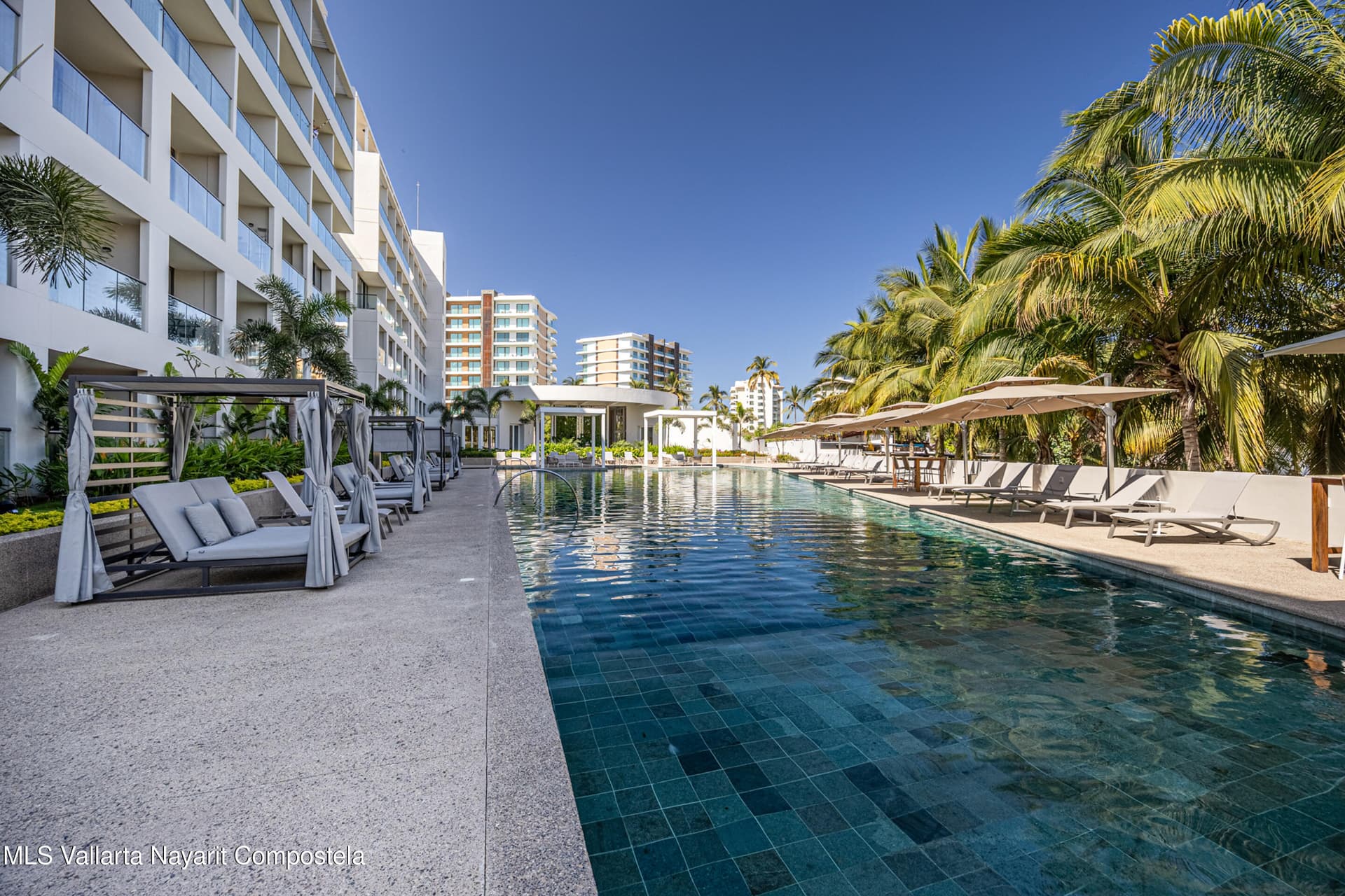 37 Paseo de los Cocoteros 22