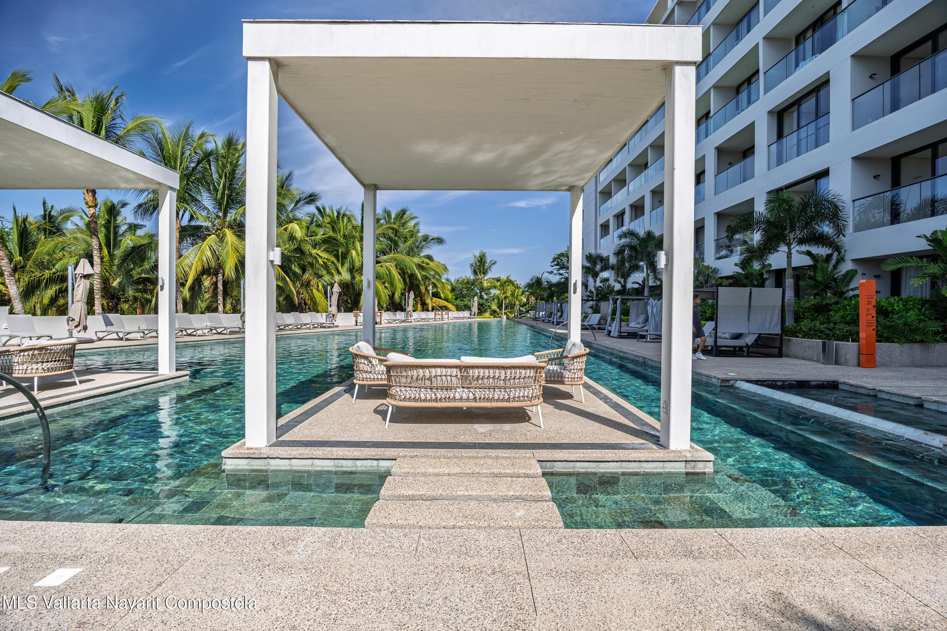 37 Paseo de los Cocoteros 19
