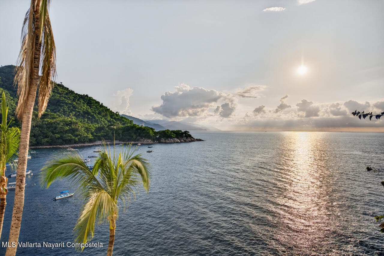 La Jolla De Mismaloya 3