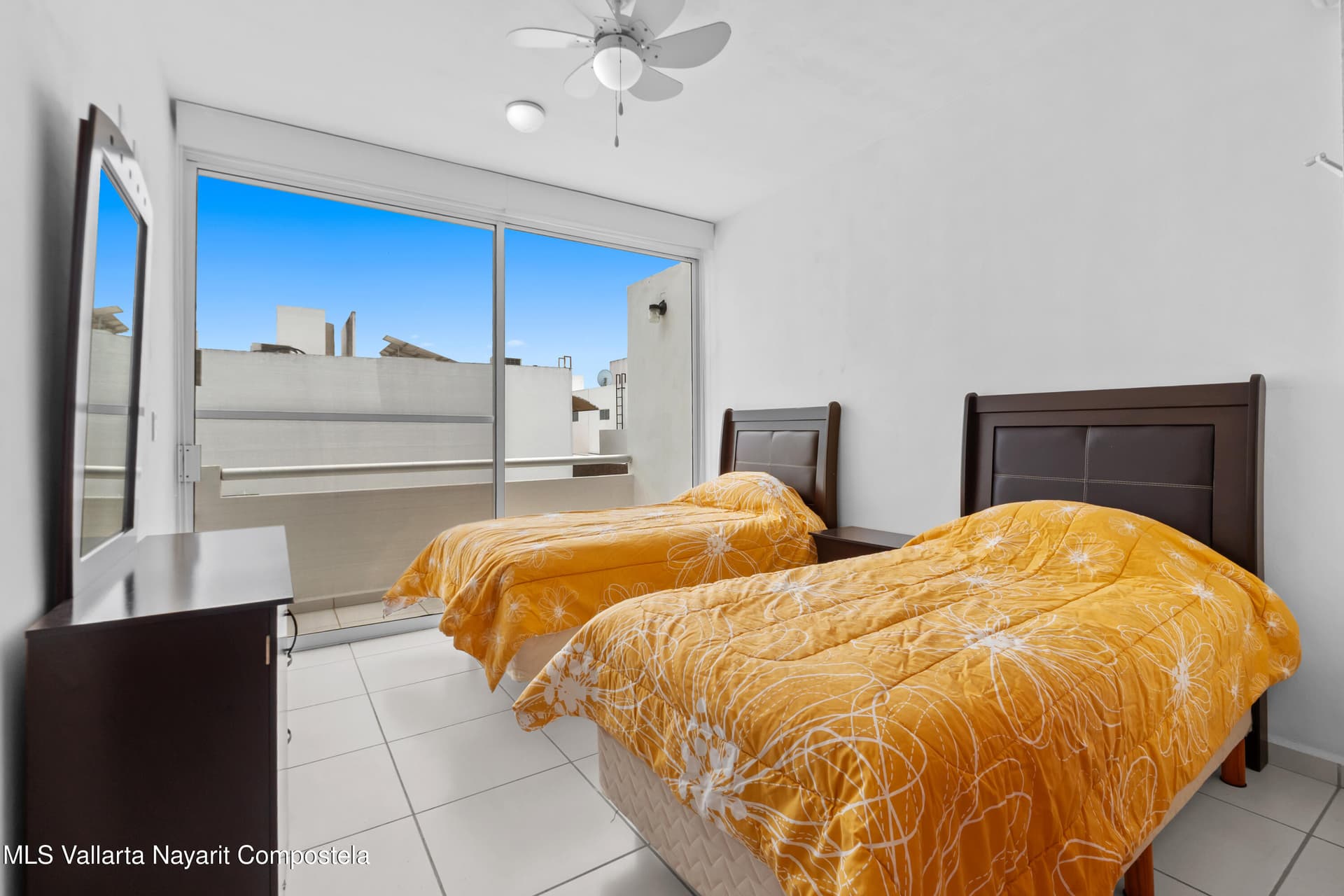 232 Paseo Vulcano 26