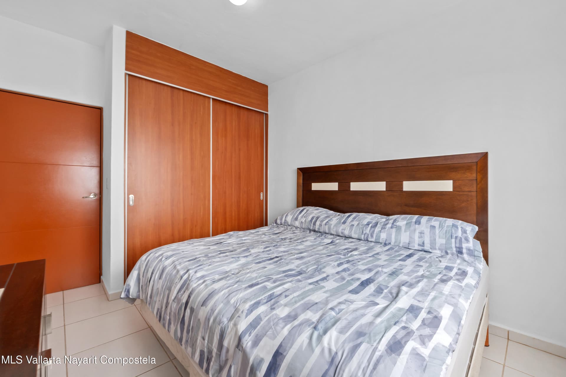 232 Paseo Vulcano 33