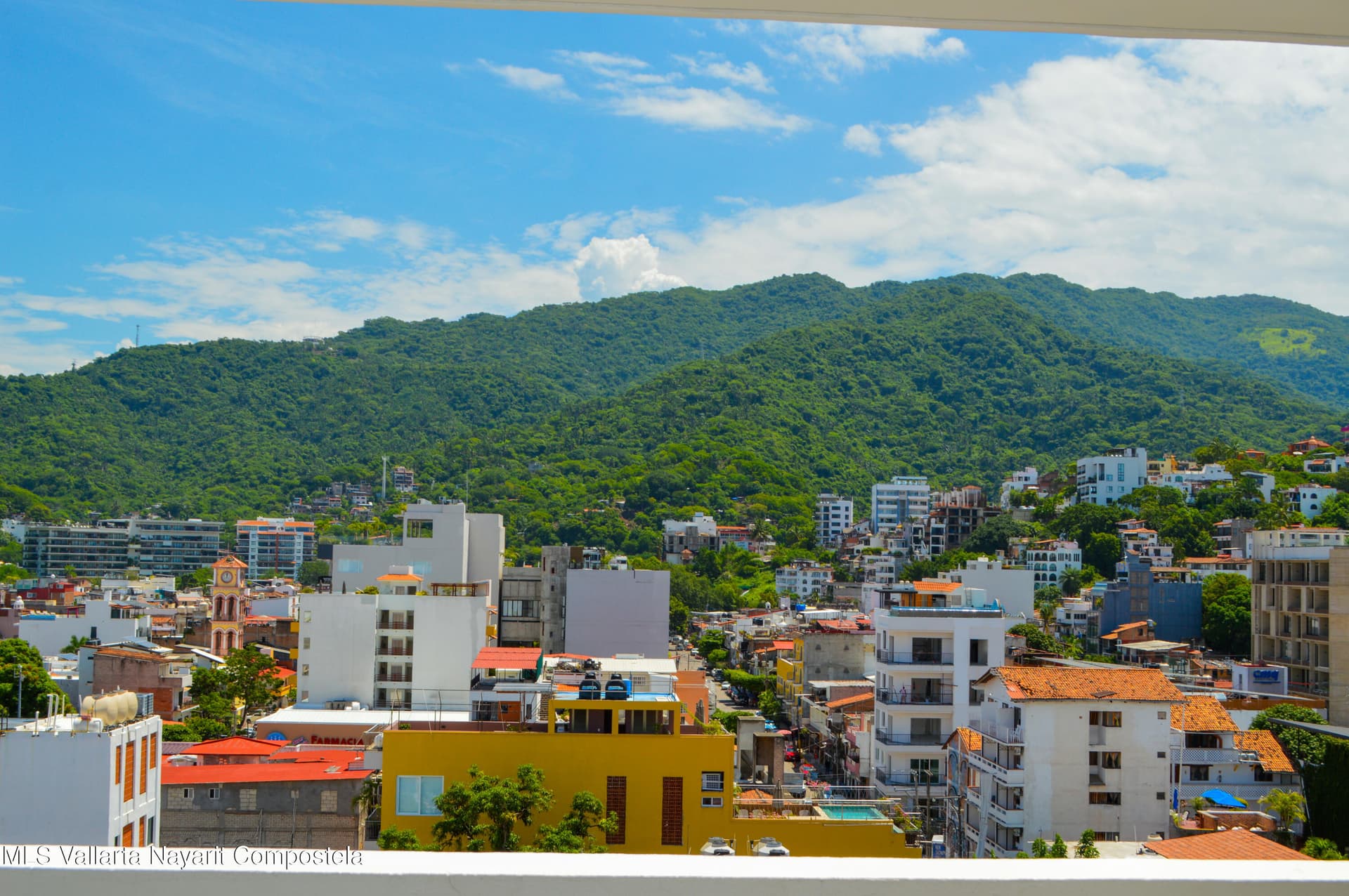 Urban at Carranza 23