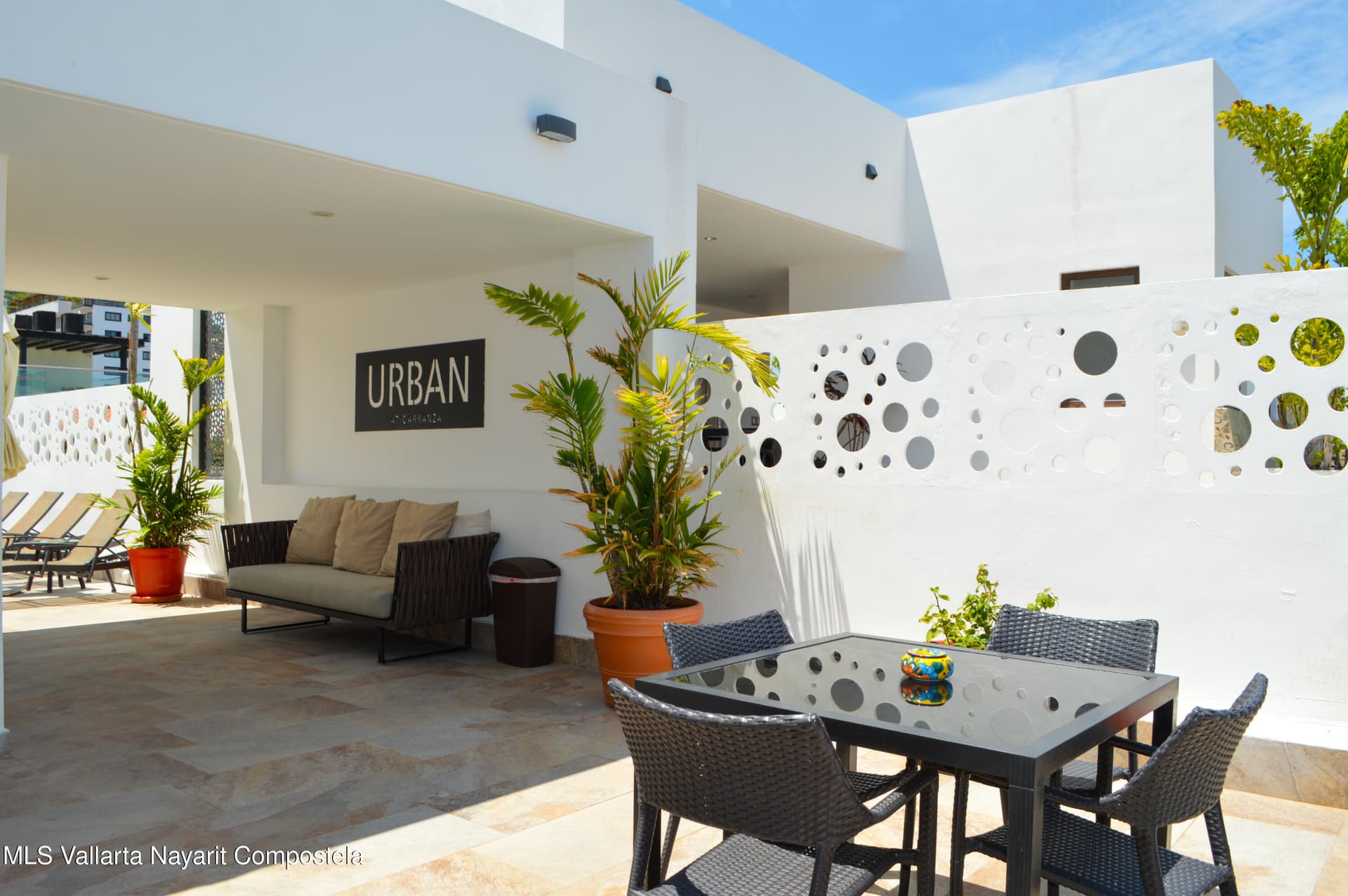 Urban at Carranza 26