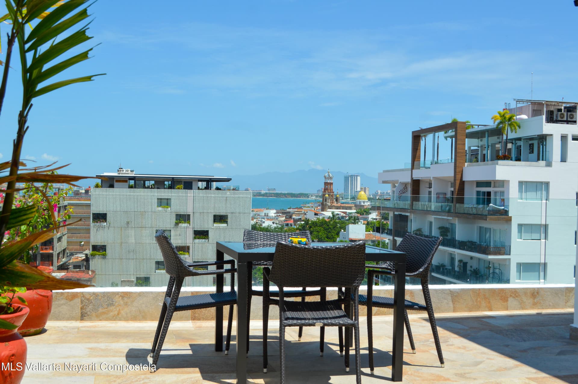 Urban at Carranza 28