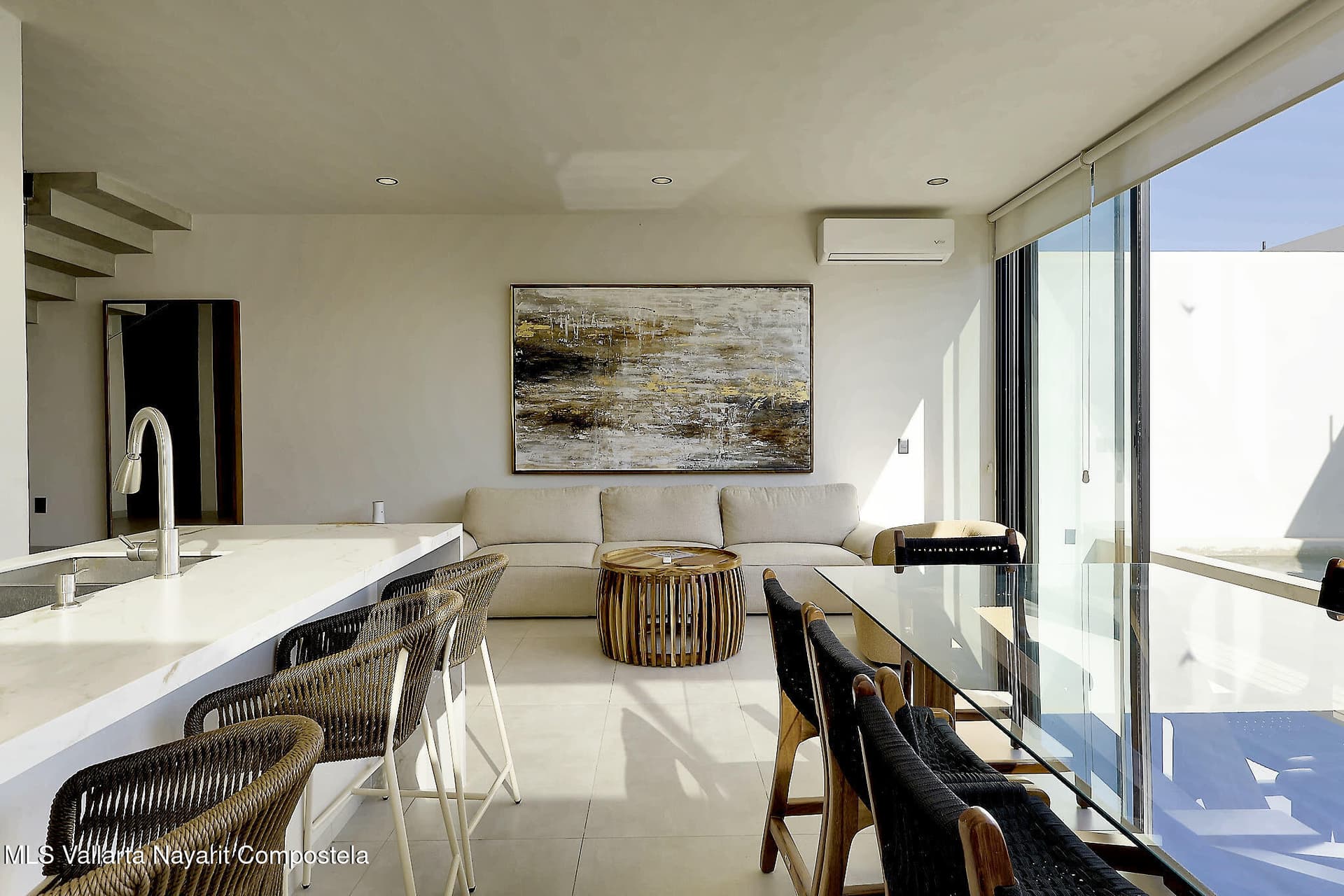 158 Palma del Rey Ave. 2
