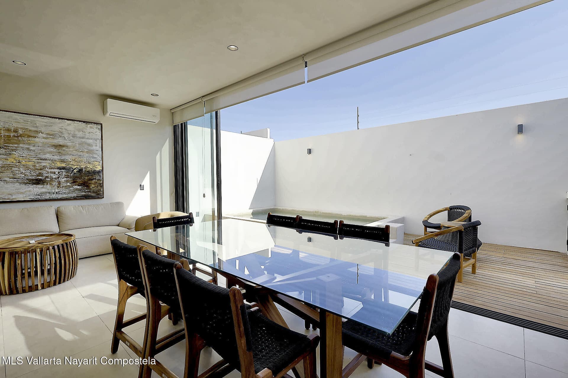 158 Palma del Rey Ave. 8