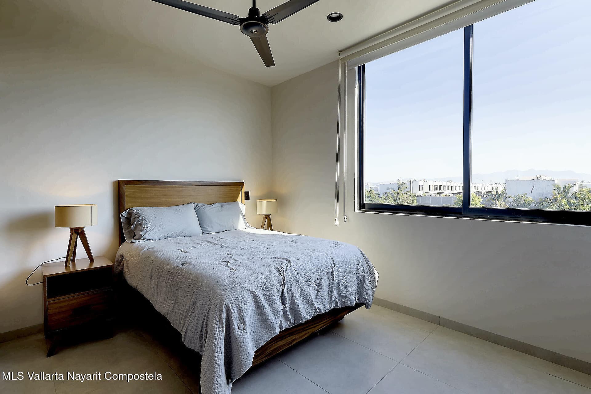158 Palma del Rey Ave. 14