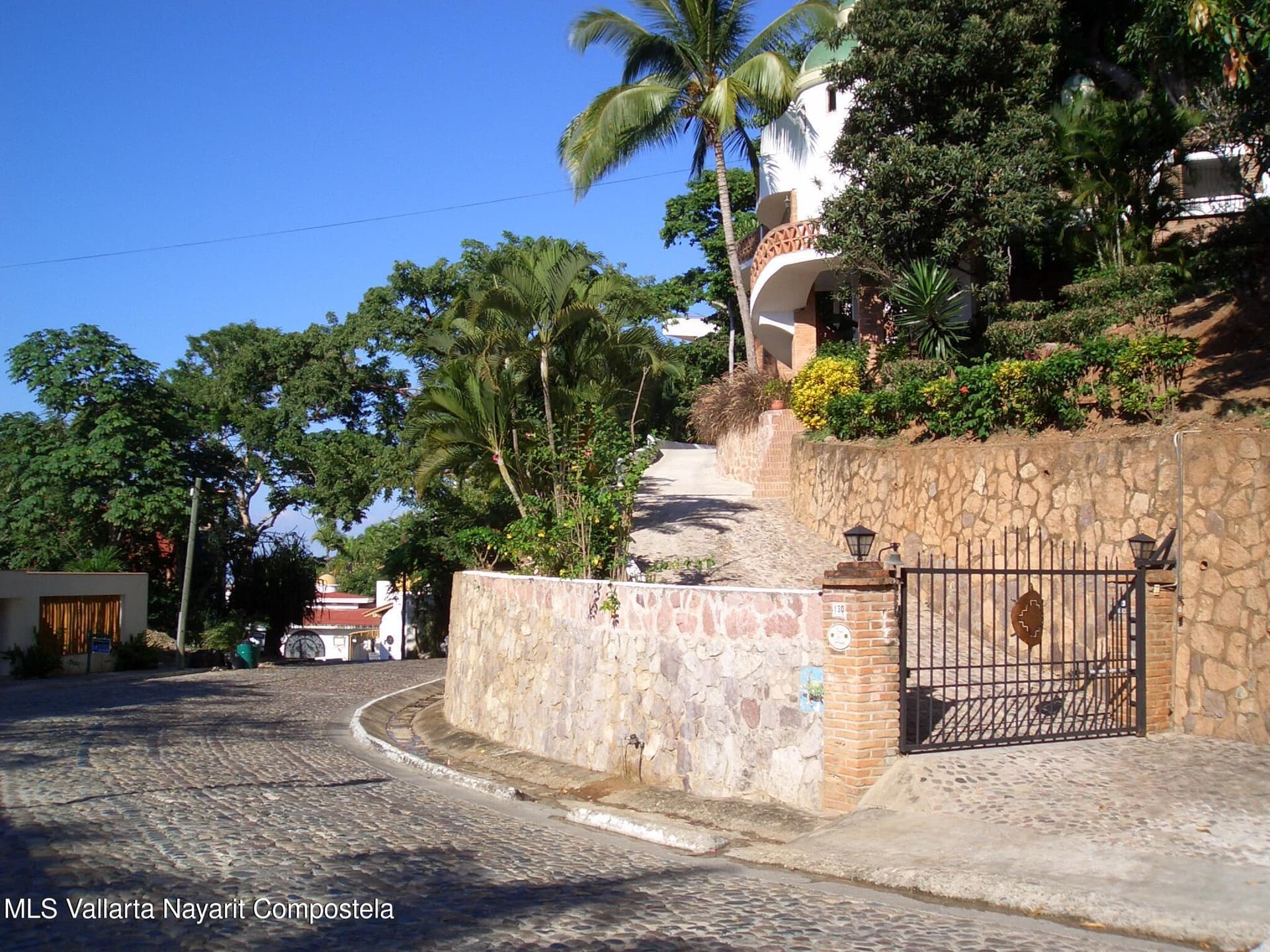130 Paseo De Los Delfines 24