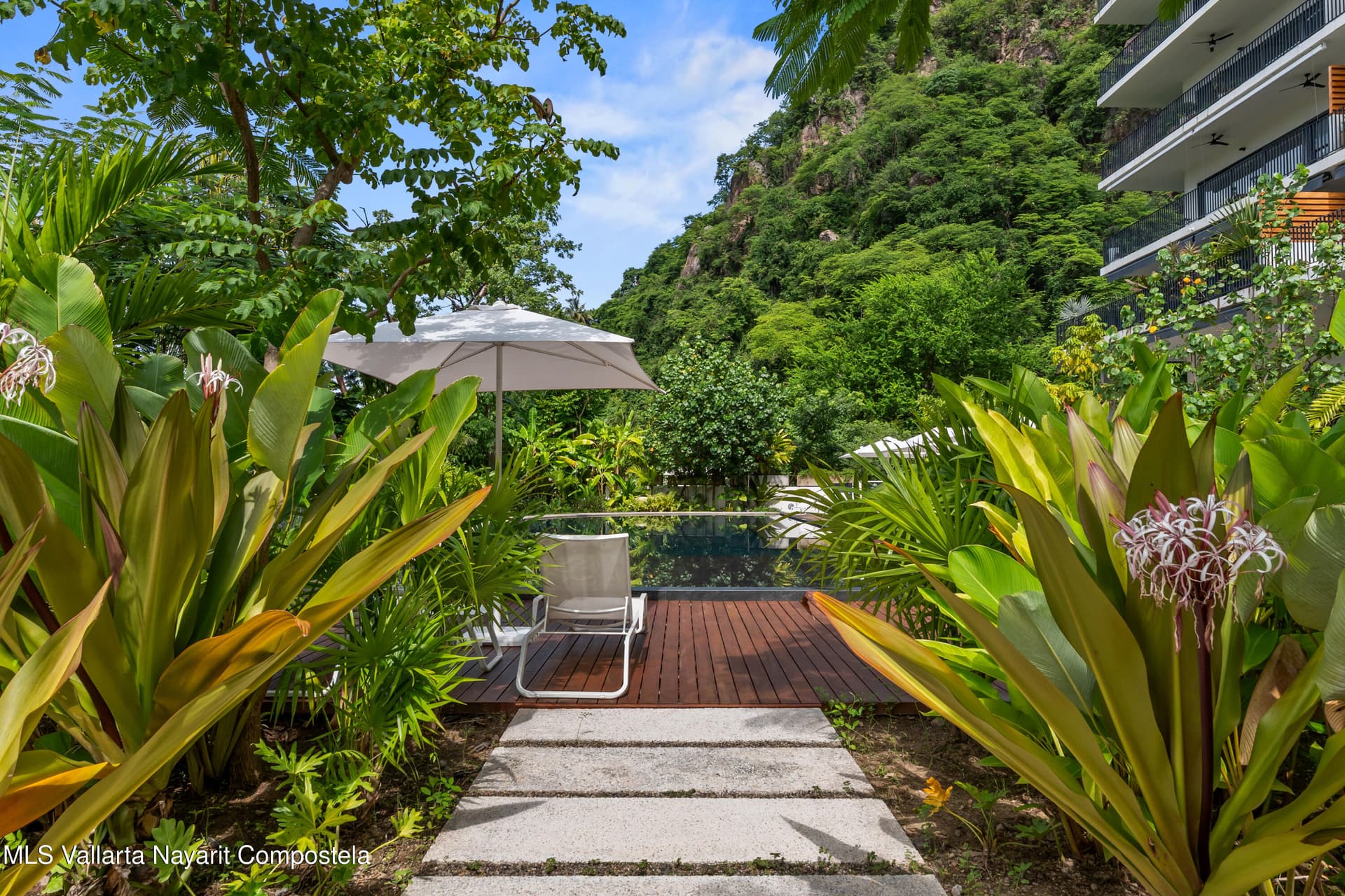 Oasis at Riviera Cuale 24