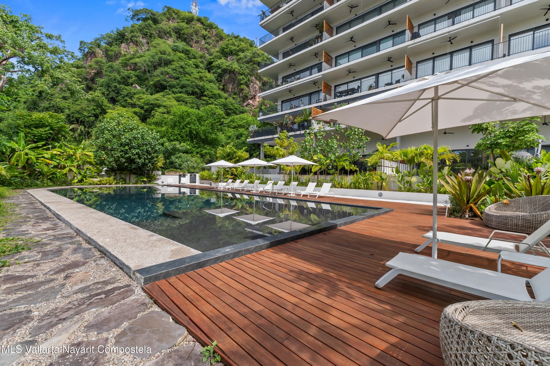 Oasis at Riviera Cuale 25