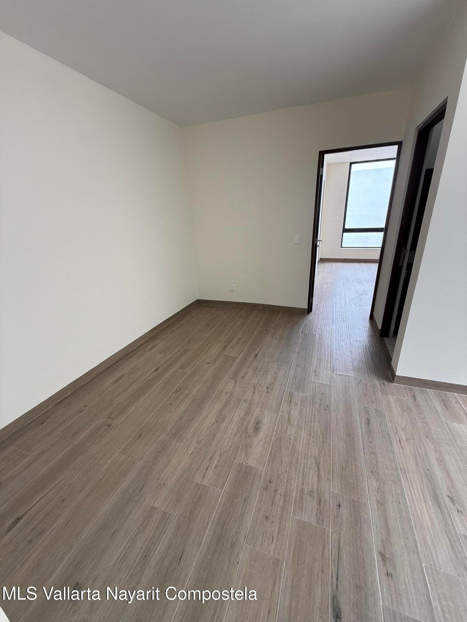 10 Av. Paseo Vallarta 19