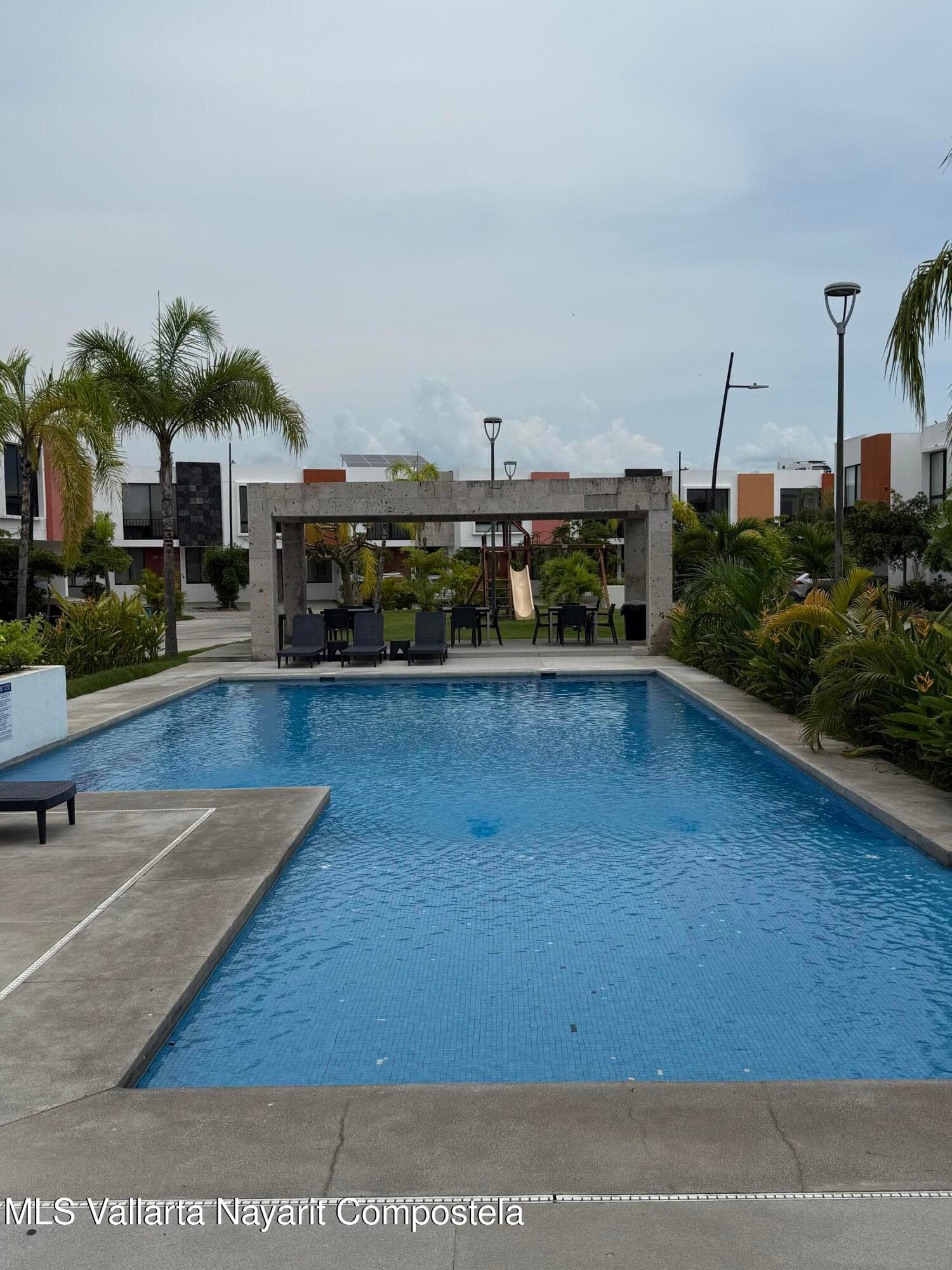 10 Av. Paseo Vallarta 37