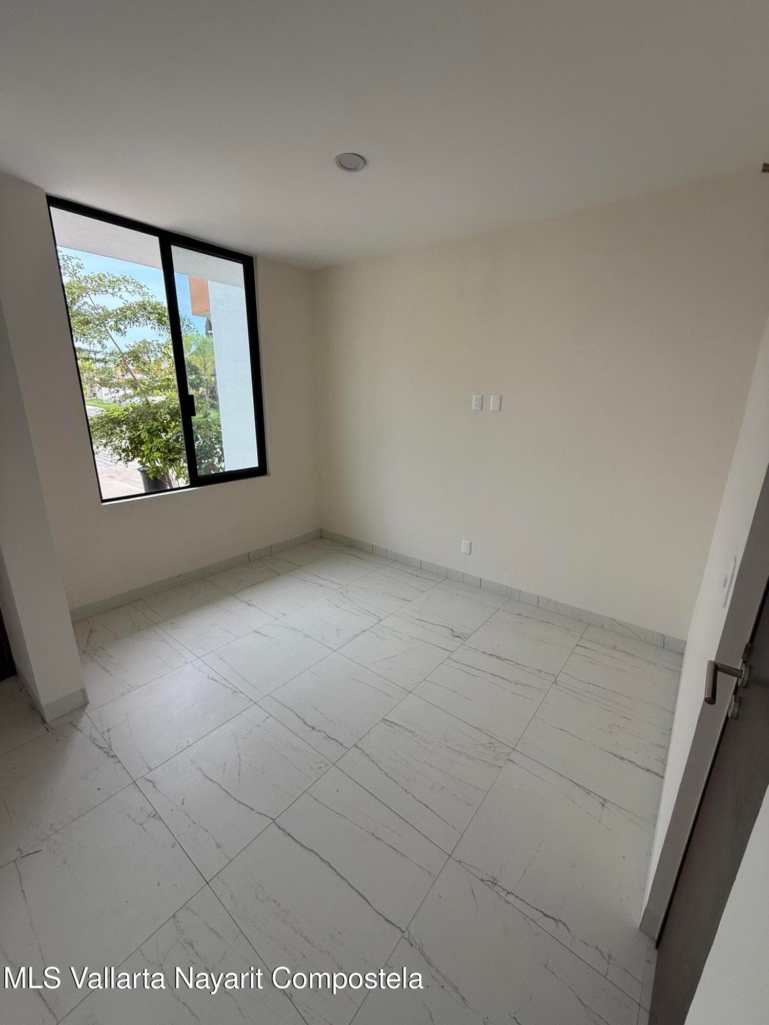 10 Av Paseo Vallarta 5