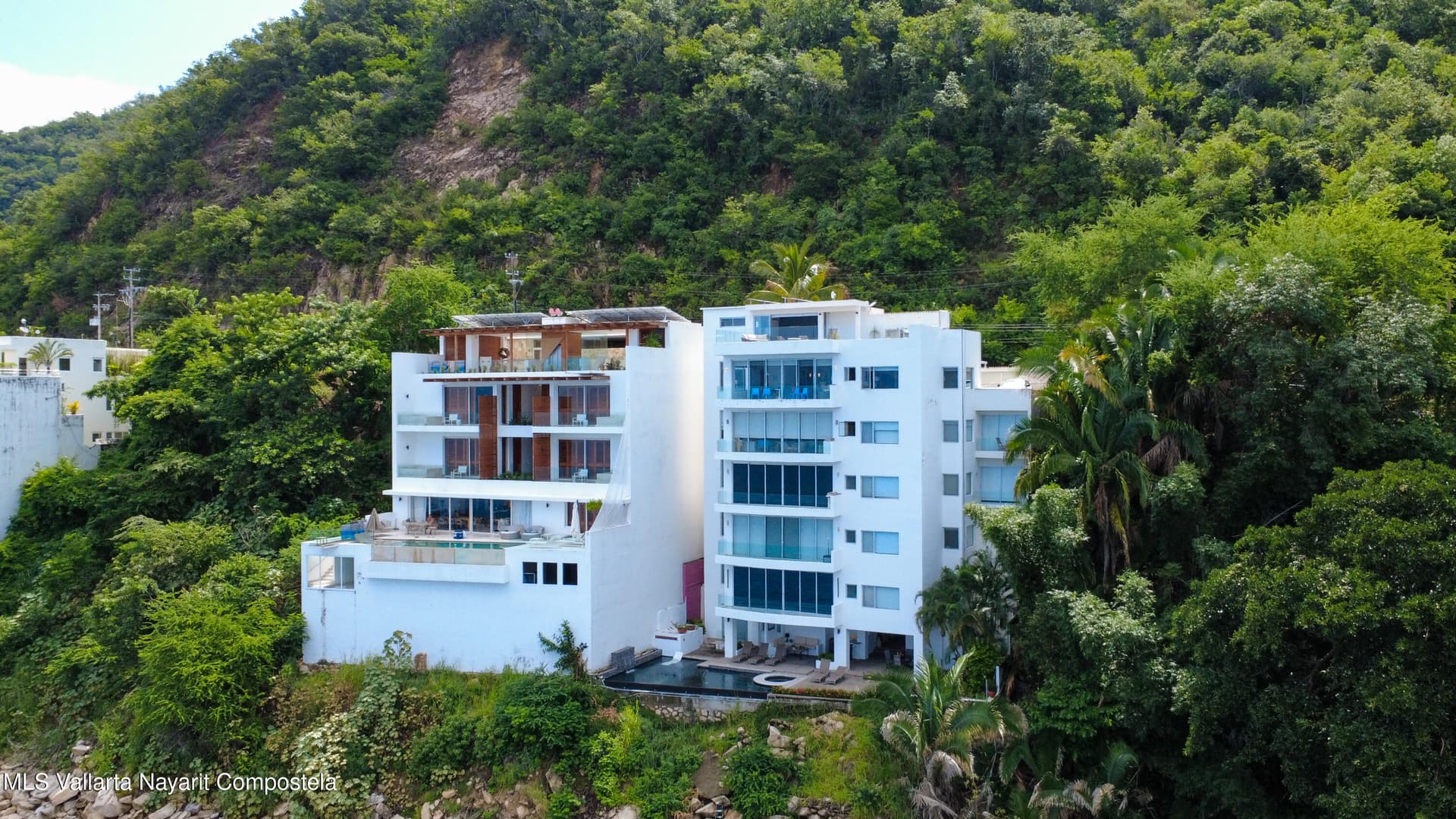 Vista Real 38