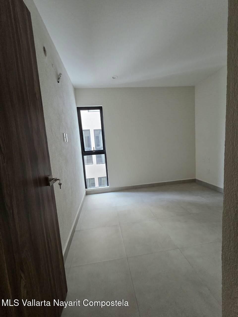 1200 Av. Mexico 3