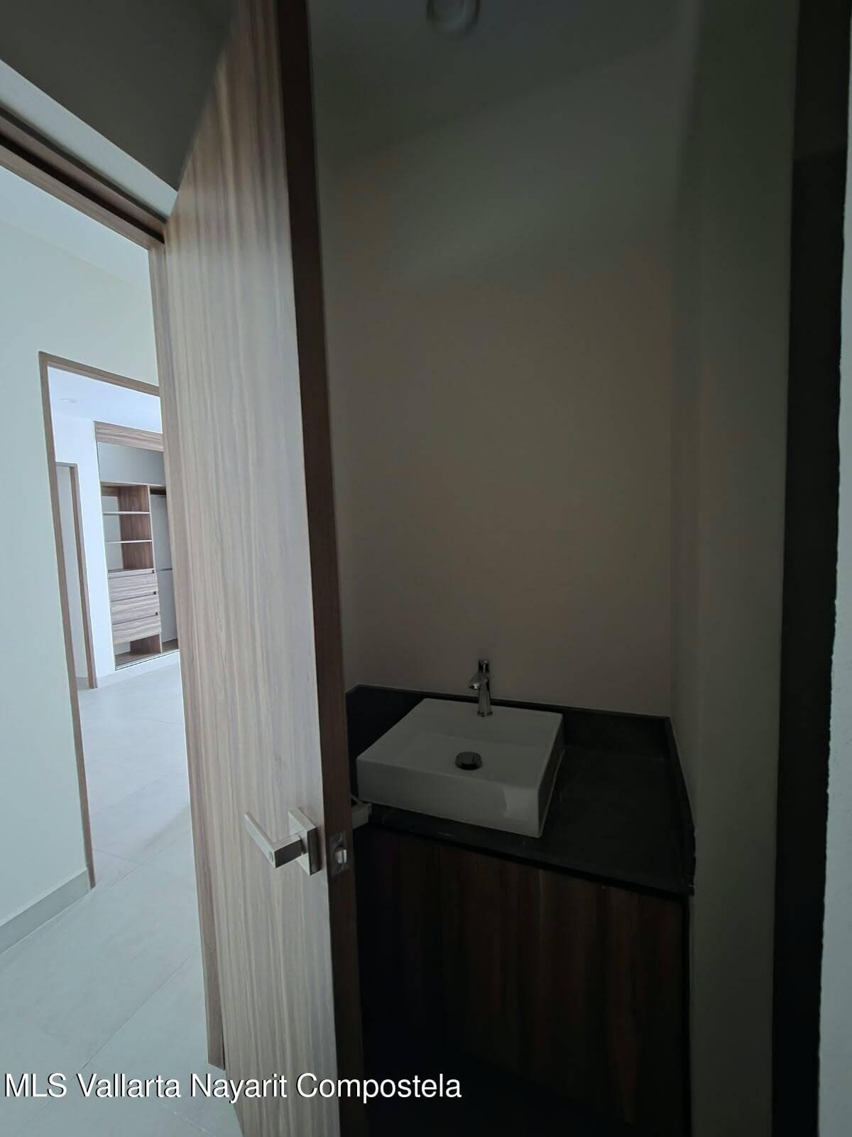 1200 Av. Mexico 20
