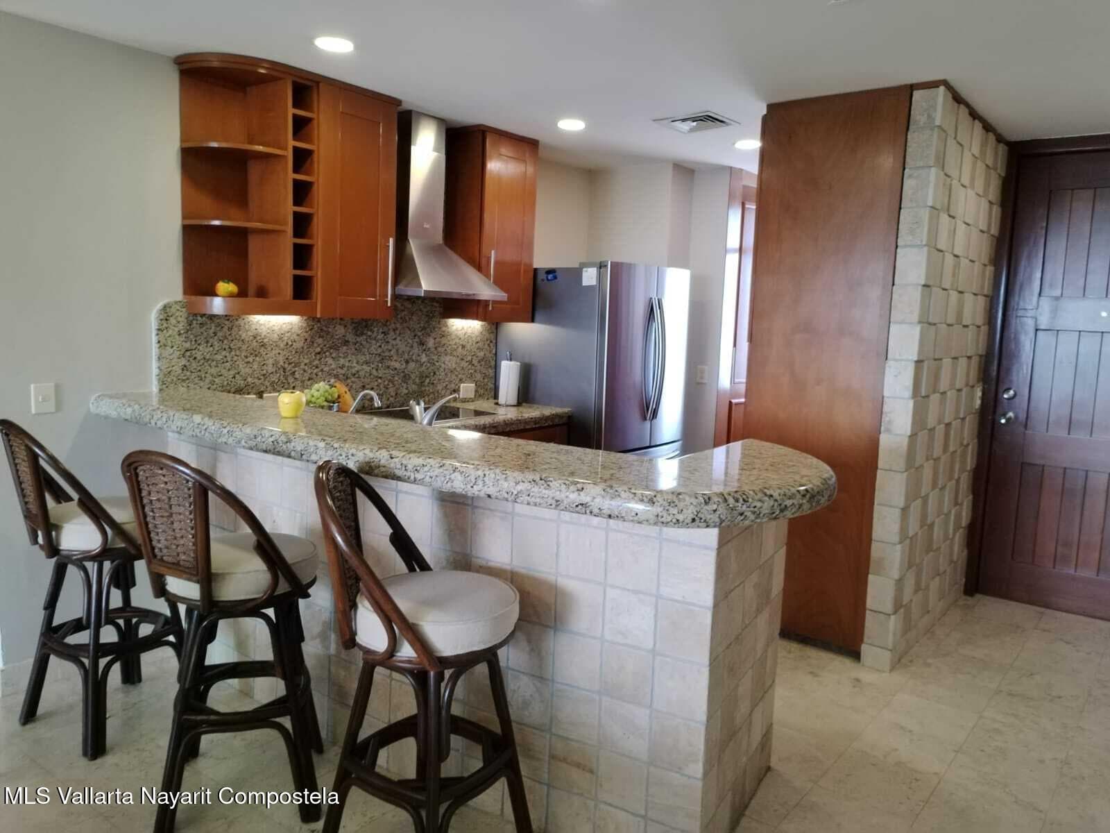 Condo 8