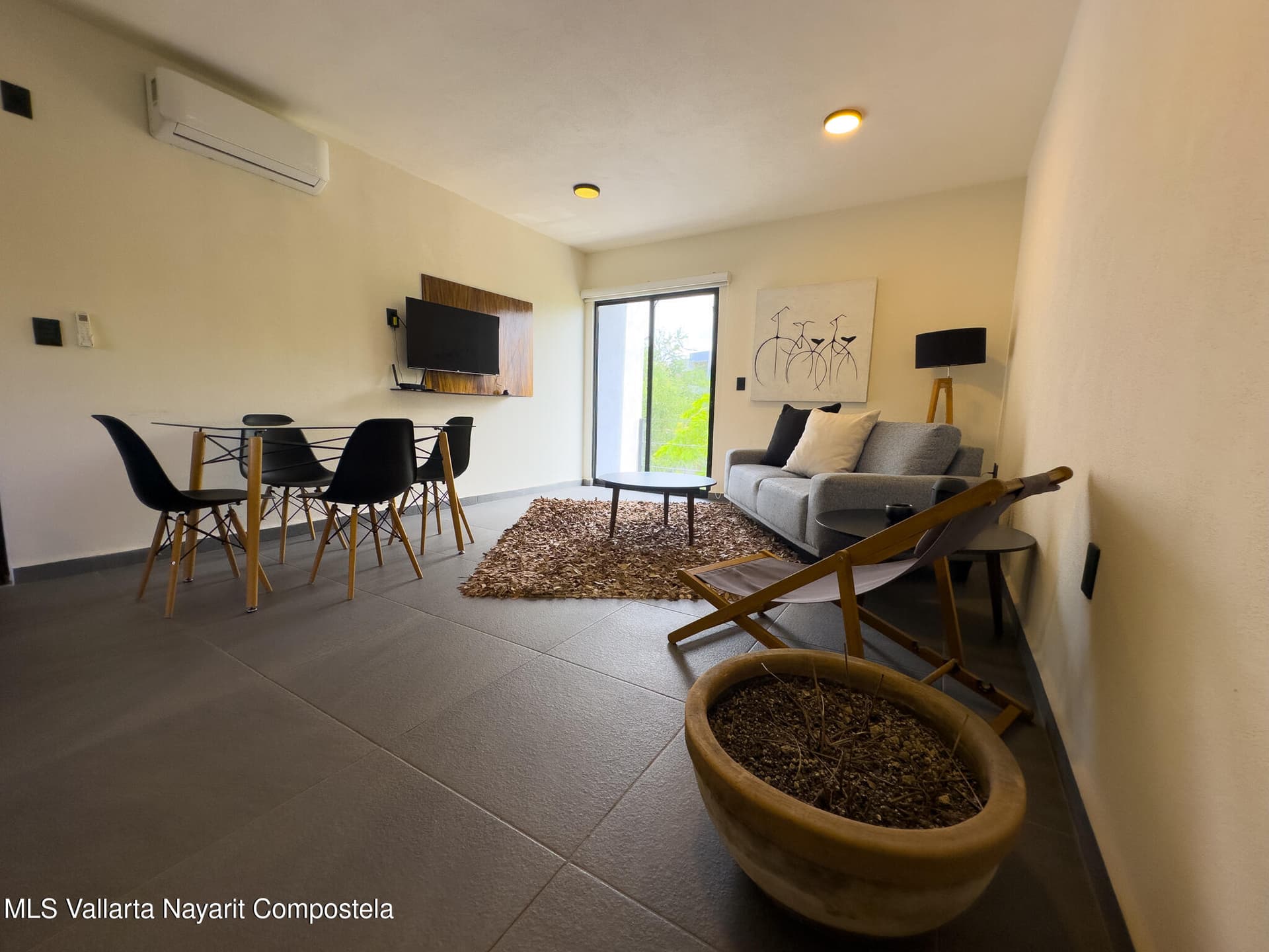 317 Paseo Foresta 8