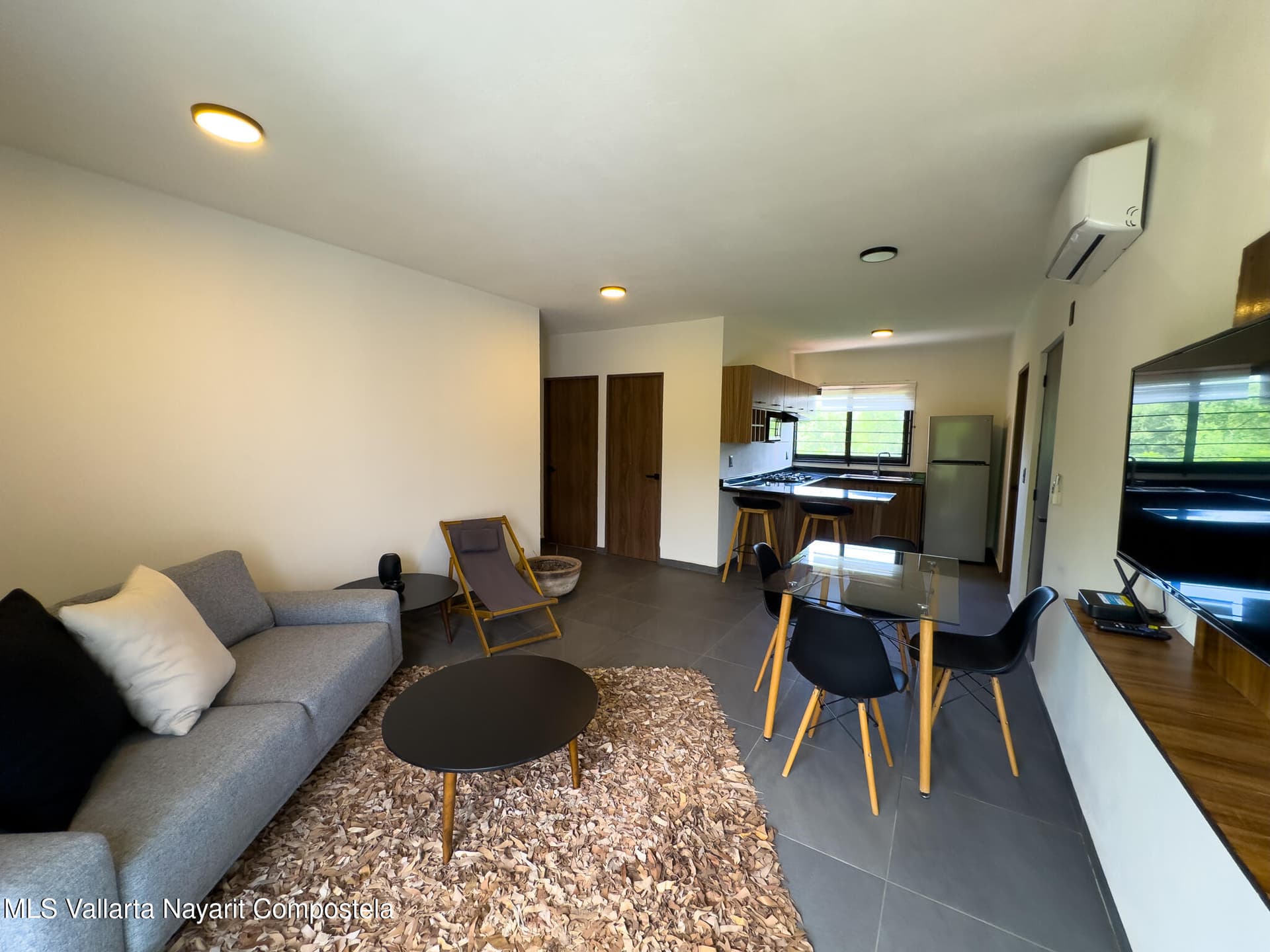 317 Paseo Foresta 9