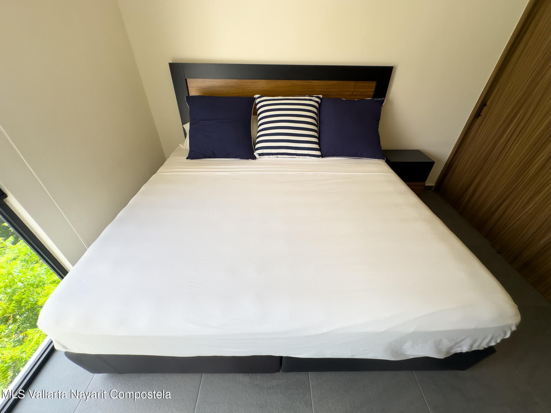 317 Paseo Foresta 12