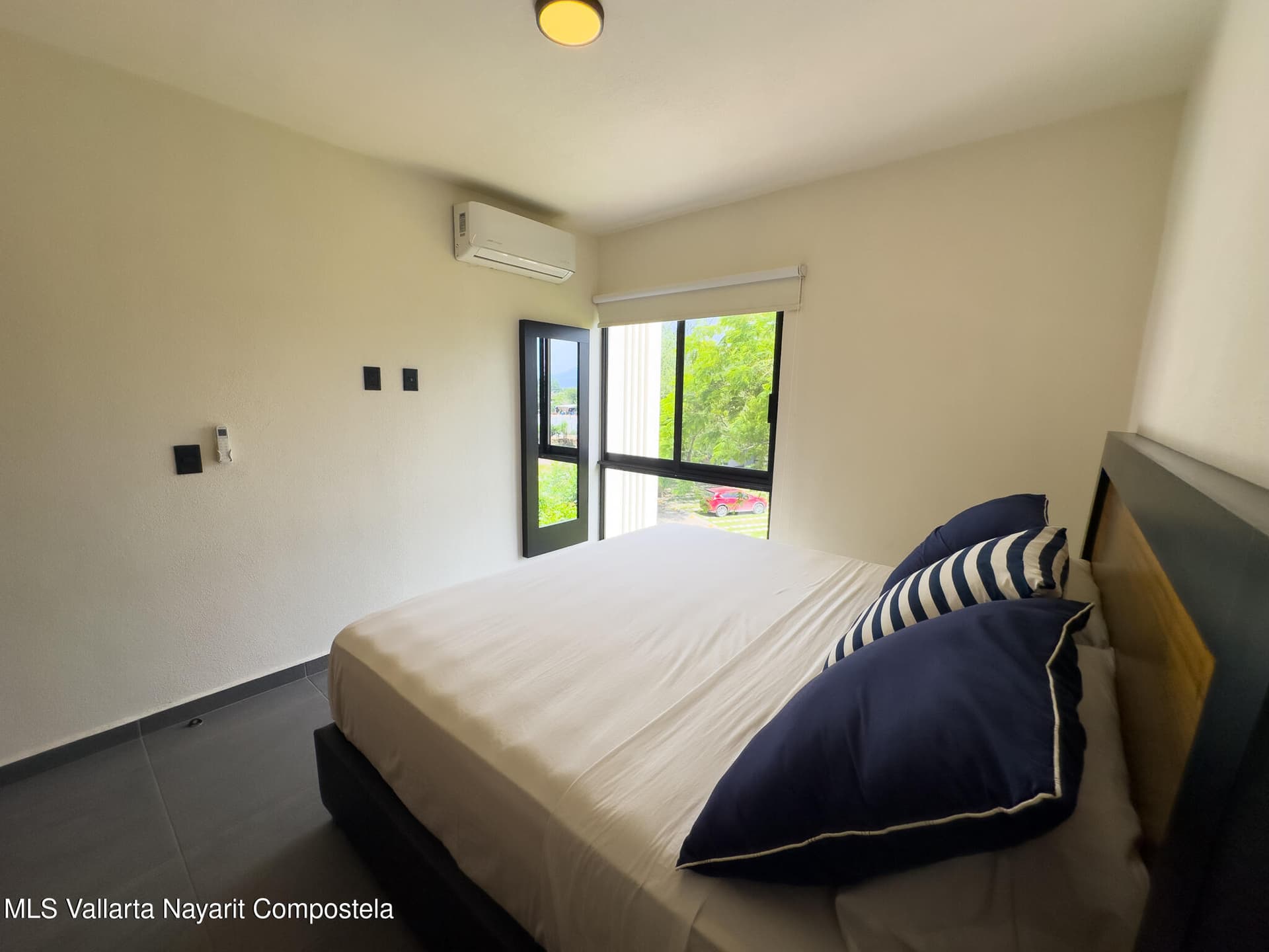 317 Paseo Foresta 14
