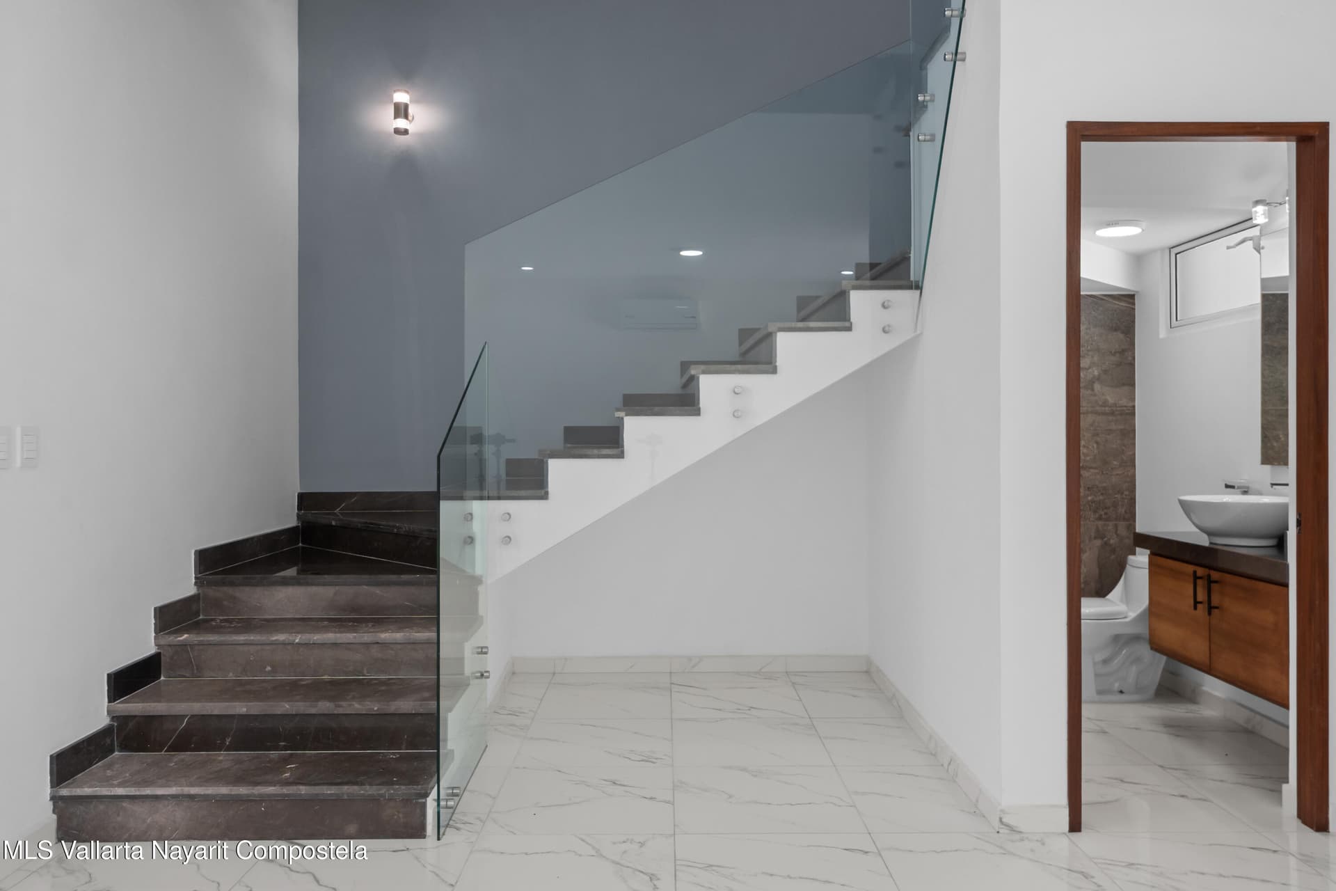 287 Av. de los Grandes Lagos 20