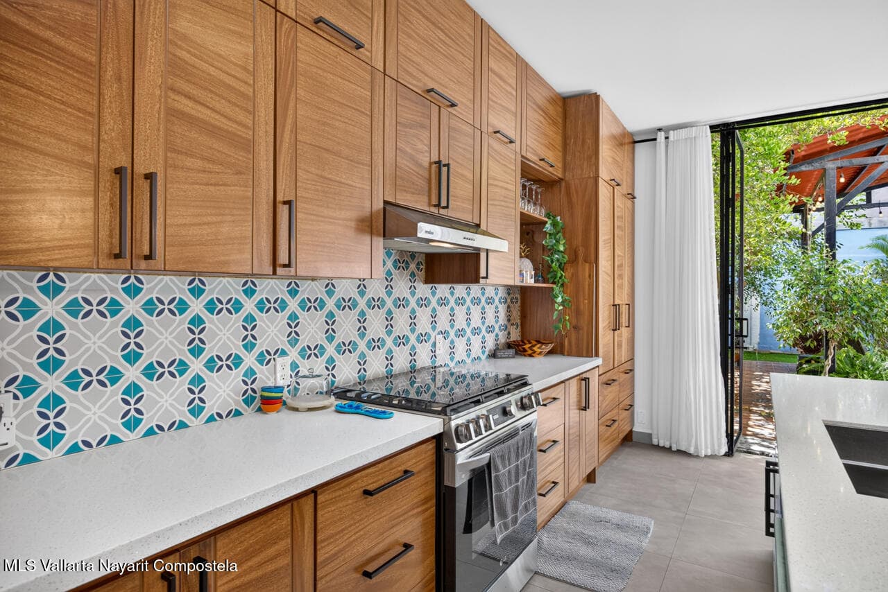 530 C. Arrayan 8