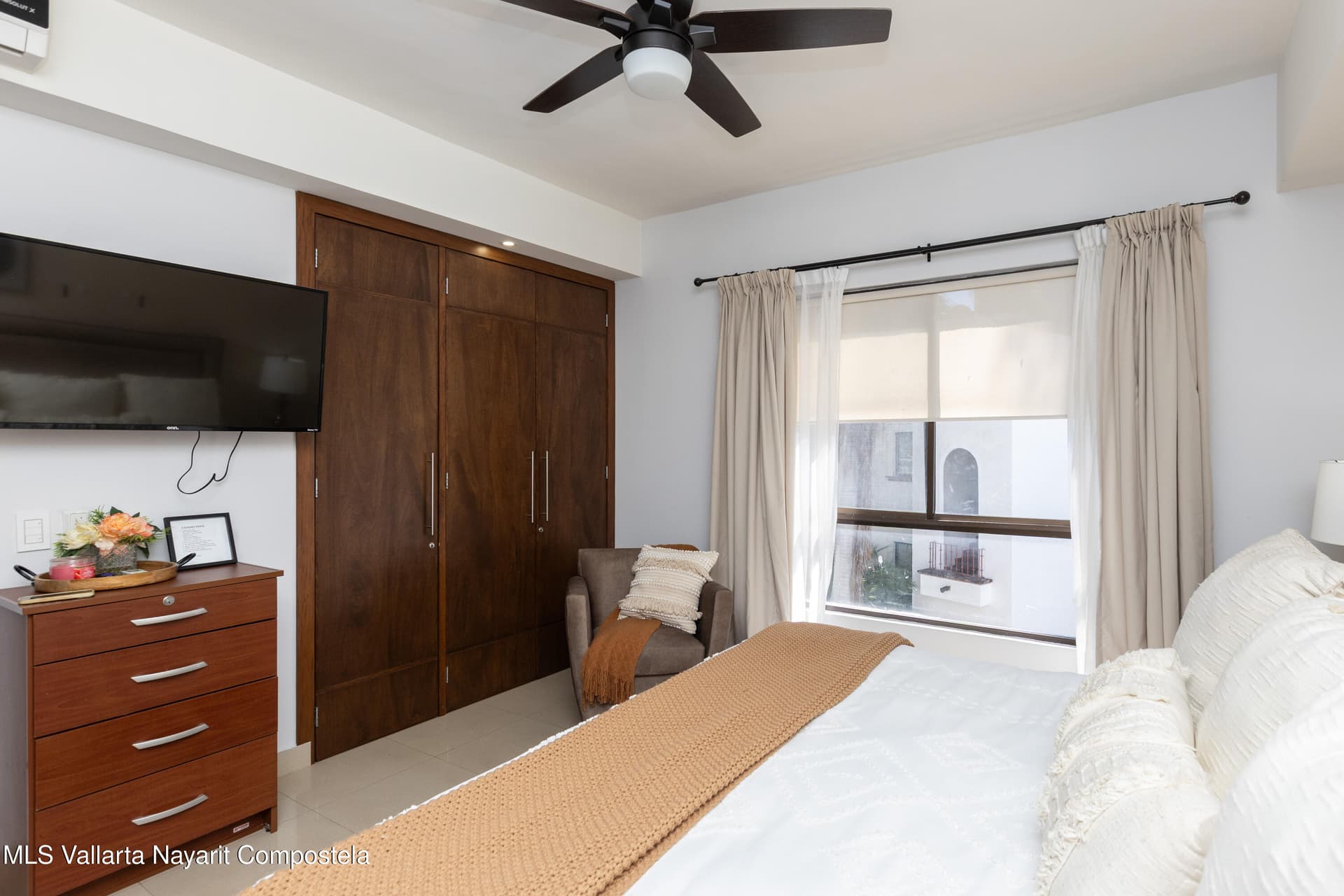 Marina Suites 8